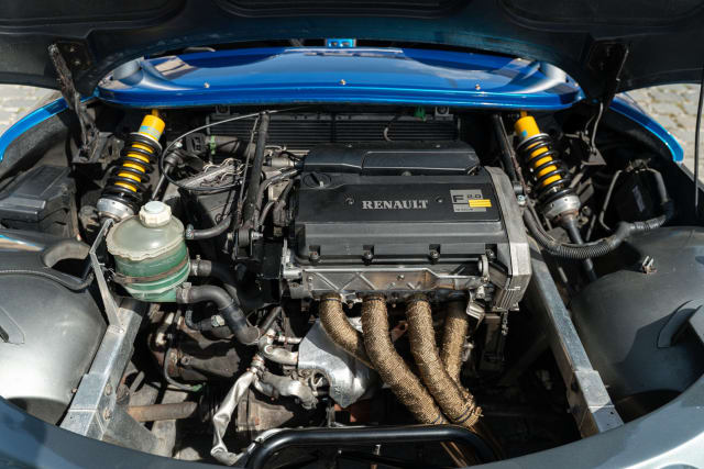 RENAULT Sport Spider Windscreen 1997 occasion