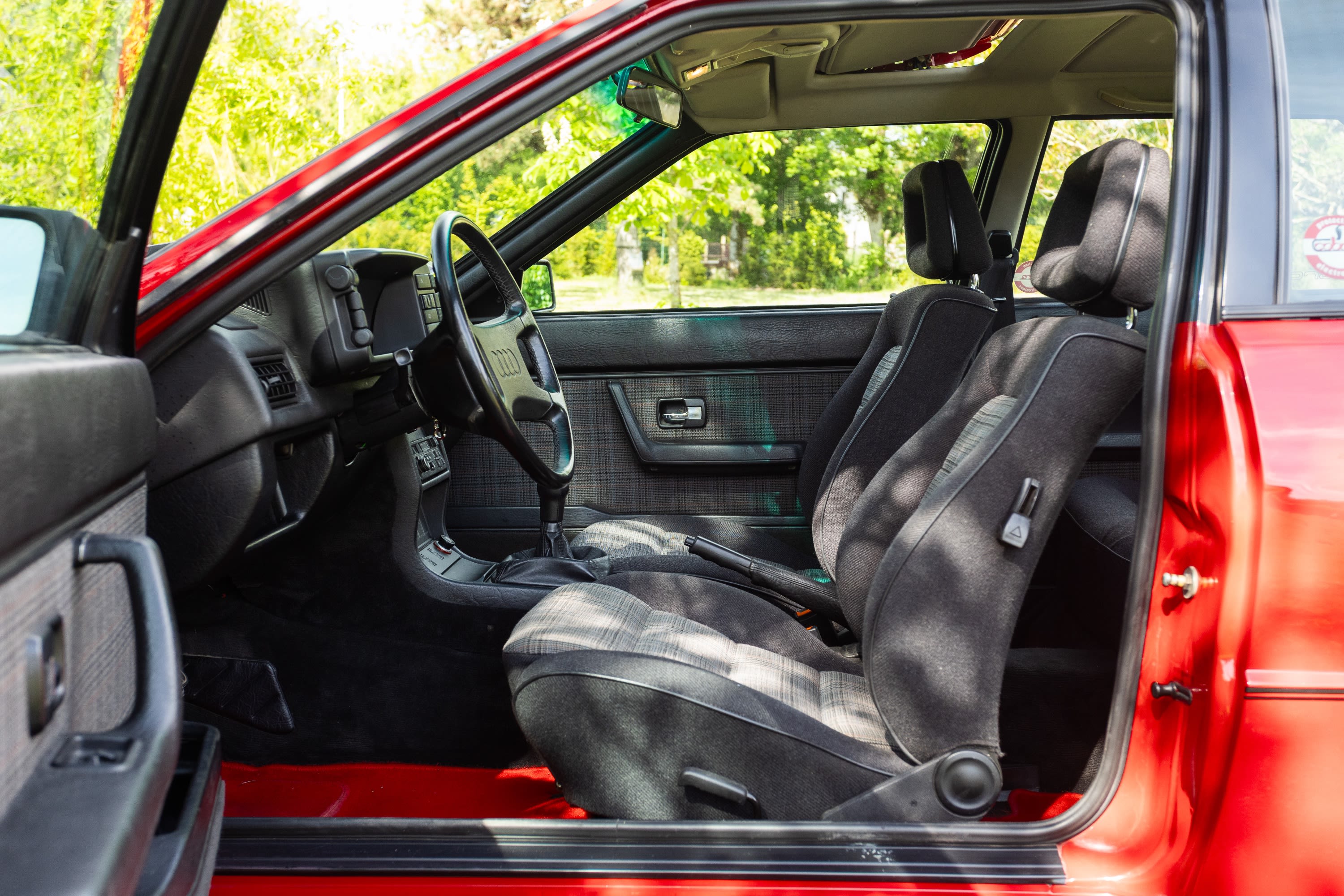 AUDI Quattro 1986 used interior (1)