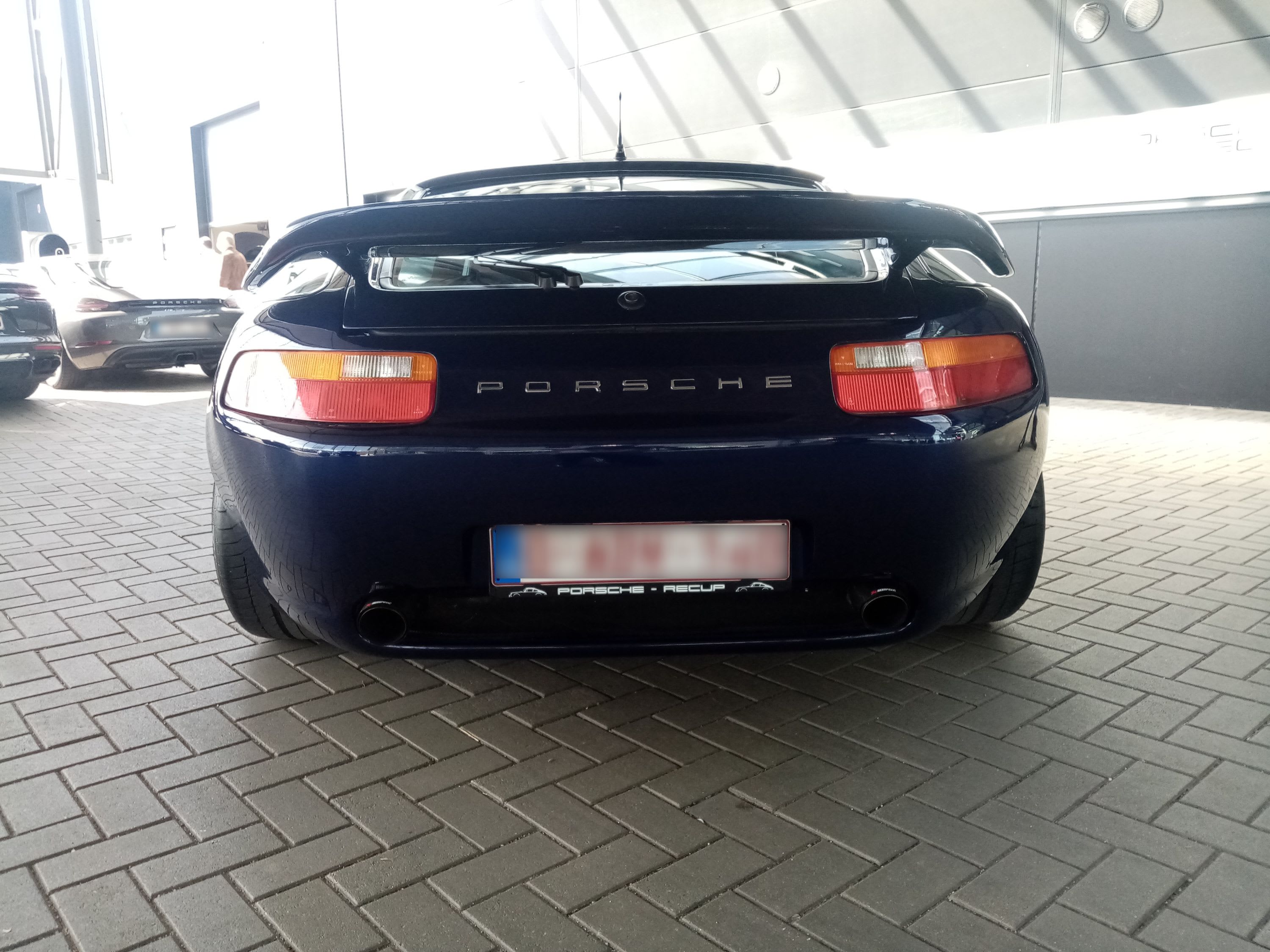 Porsche 928 Strosek Ultra 