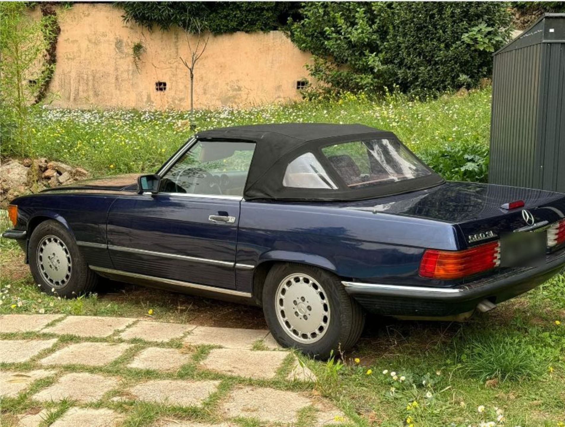 MERCEDES-BENZ 560 sl R107 1988