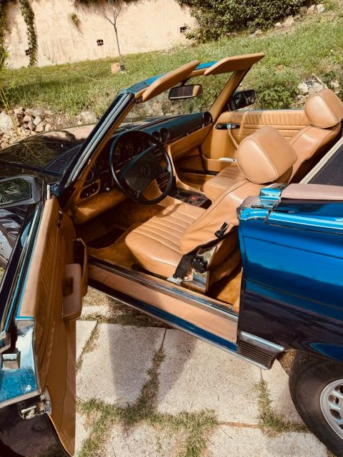 MERCEDES BENZ 560 Sl R107 1988 occasion intérieur (1)