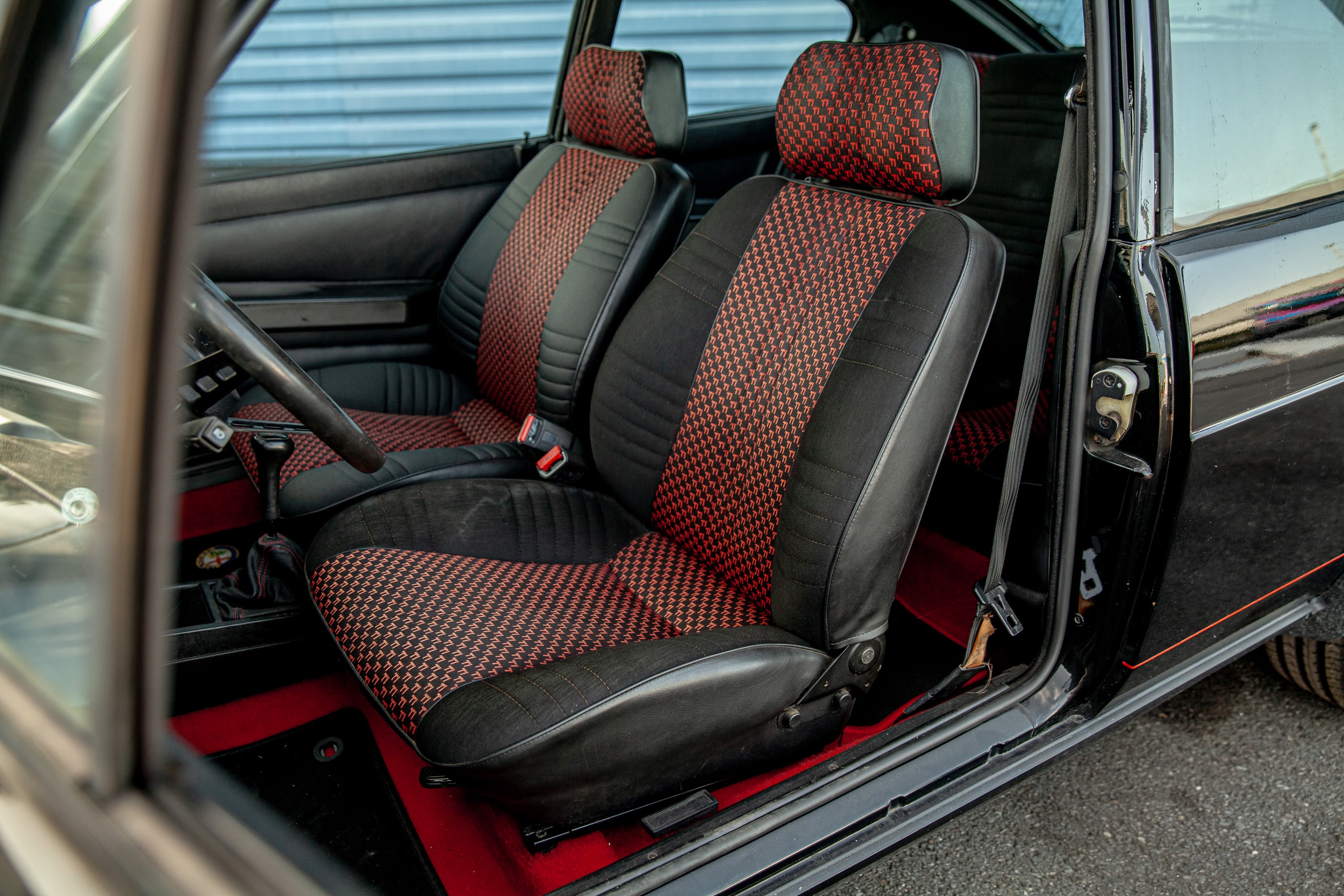 ALFA ROMEO Alfasud Ti 1982 used interior (1)