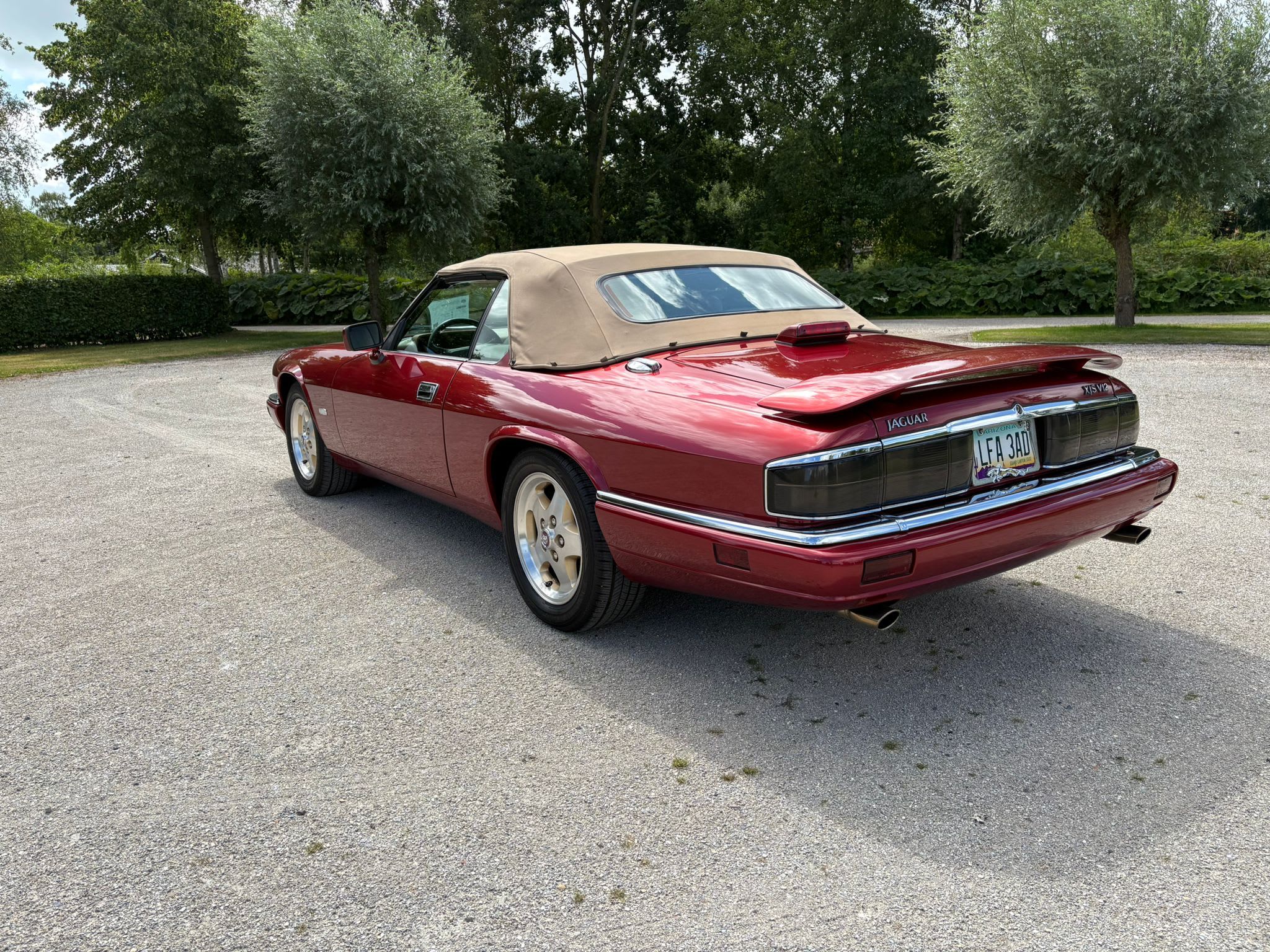 JAGUAR Xjs 6.0 Cabriolet 2+2 1994 occasion extérieur (2)