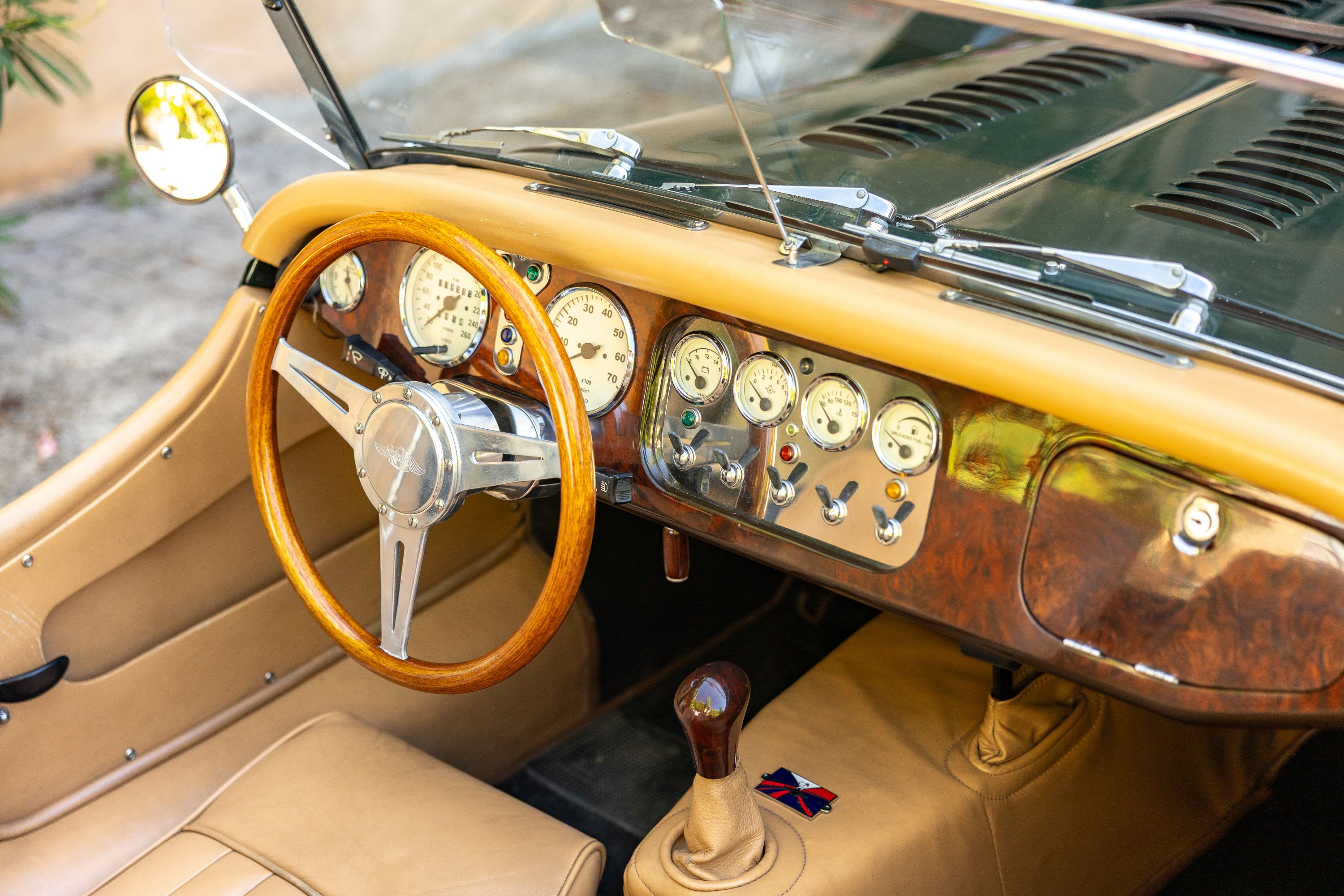 MORGAN Plus 8 1996 occasion intérieur (1)