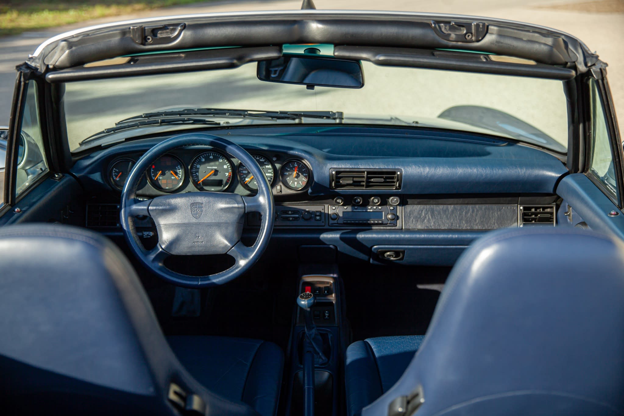 PORSCHE 911 993 Carrera 1997 used interior (1)