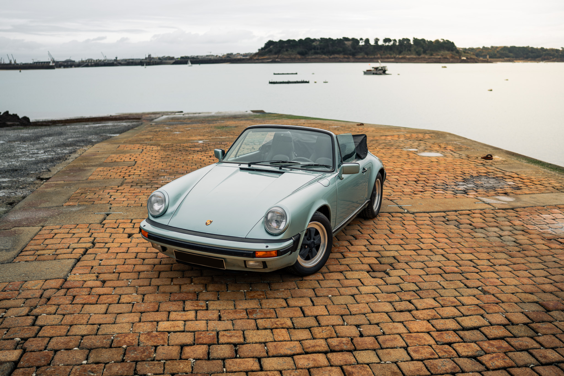 Photo PORSCHE 911 Carrera 3.2 Cabriolet 1986