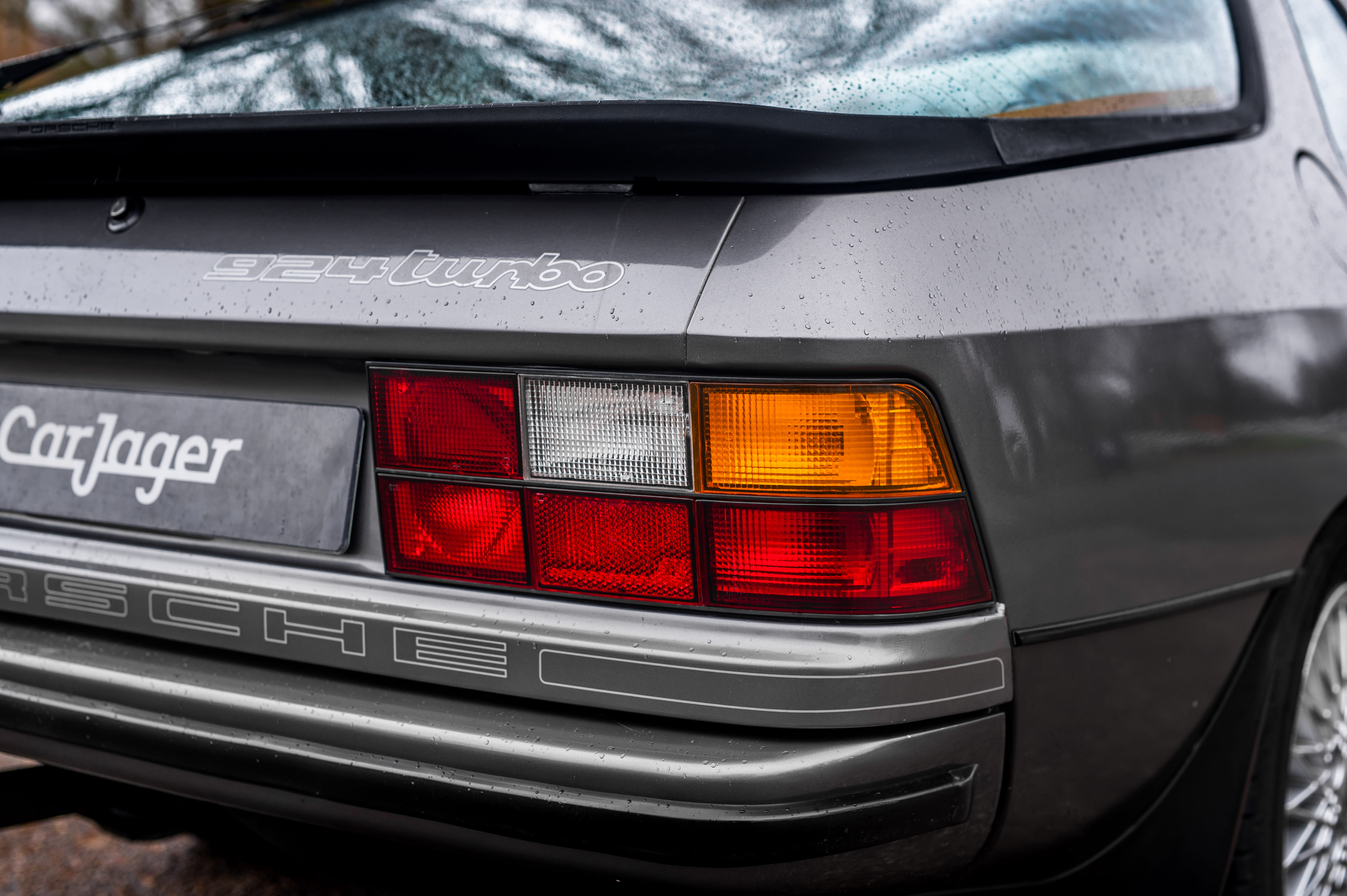 PORSCHE 924 Turbo 1981 used details (1)