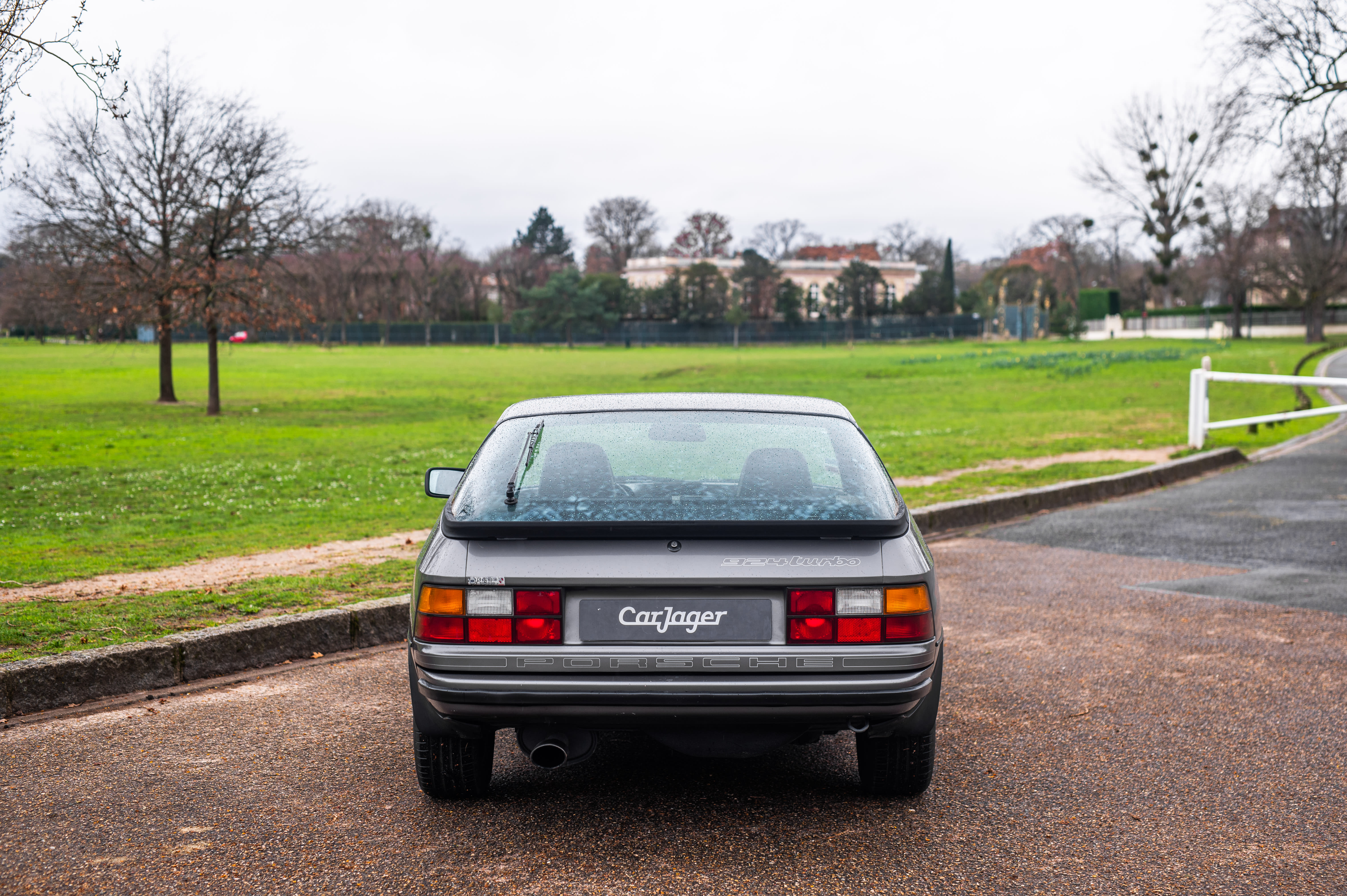PORSCHE 924 Turbo 1981 used video (1)