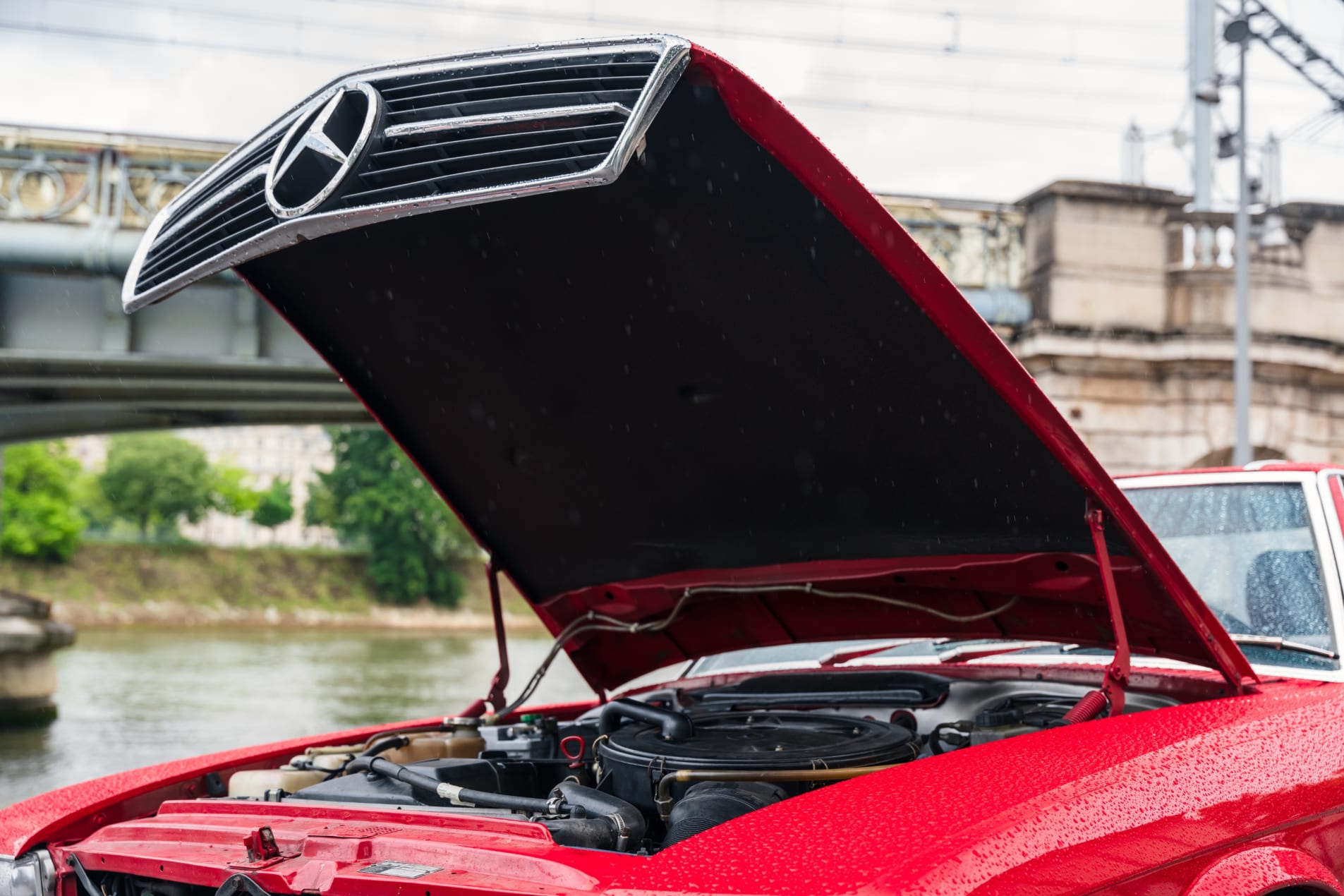 MERCEDES-BENZ 300 sl 1985