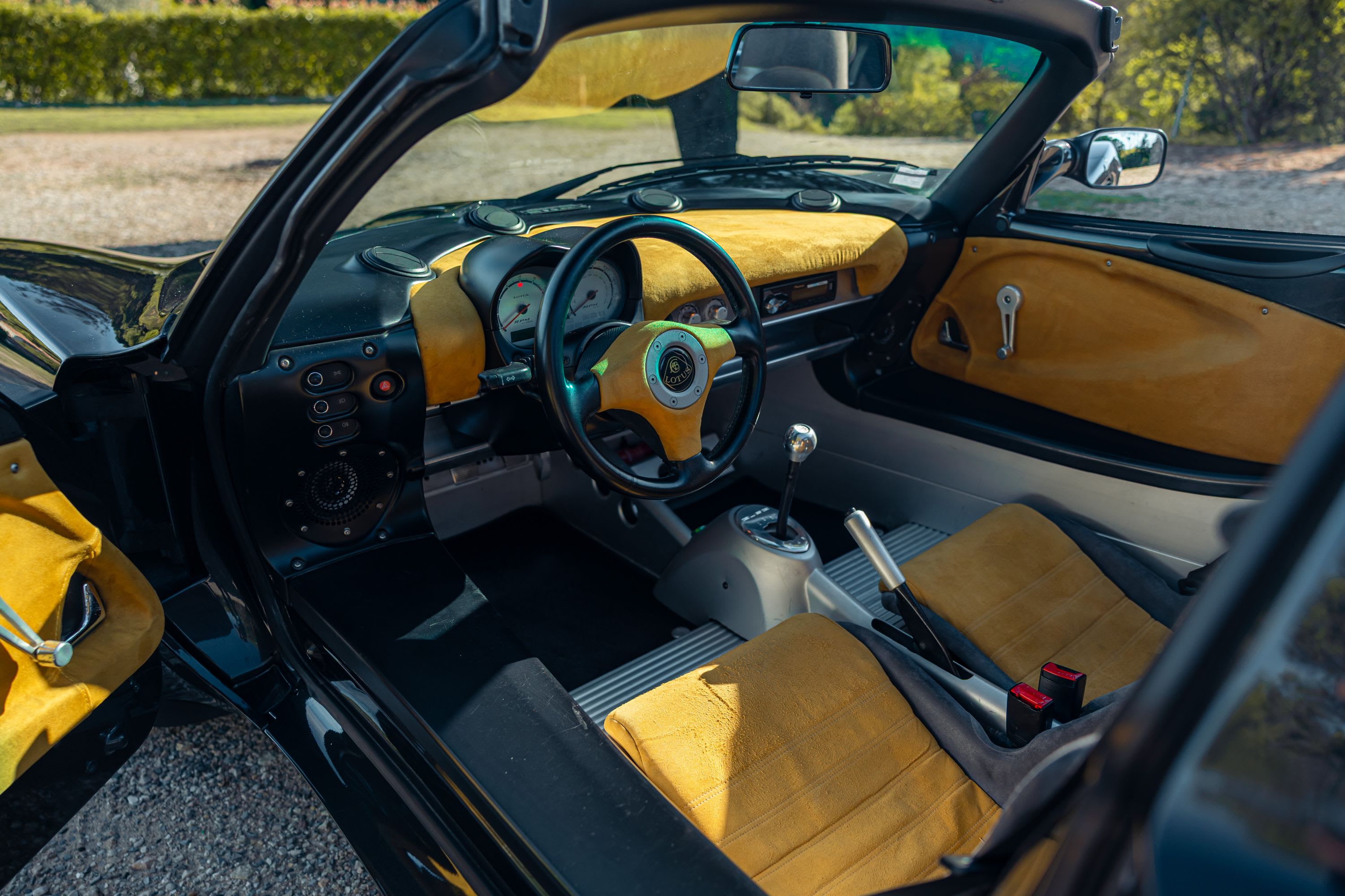 LOTUS Elise S2 Type 72 2002 occasion intérieur (1)