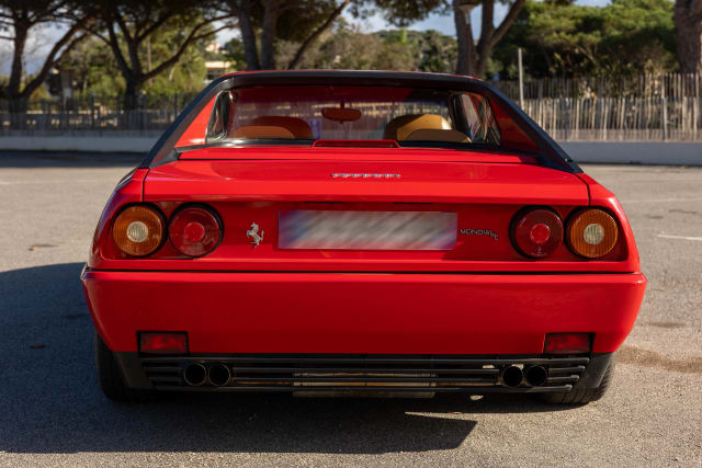 FERRARI Mondial   1989 used