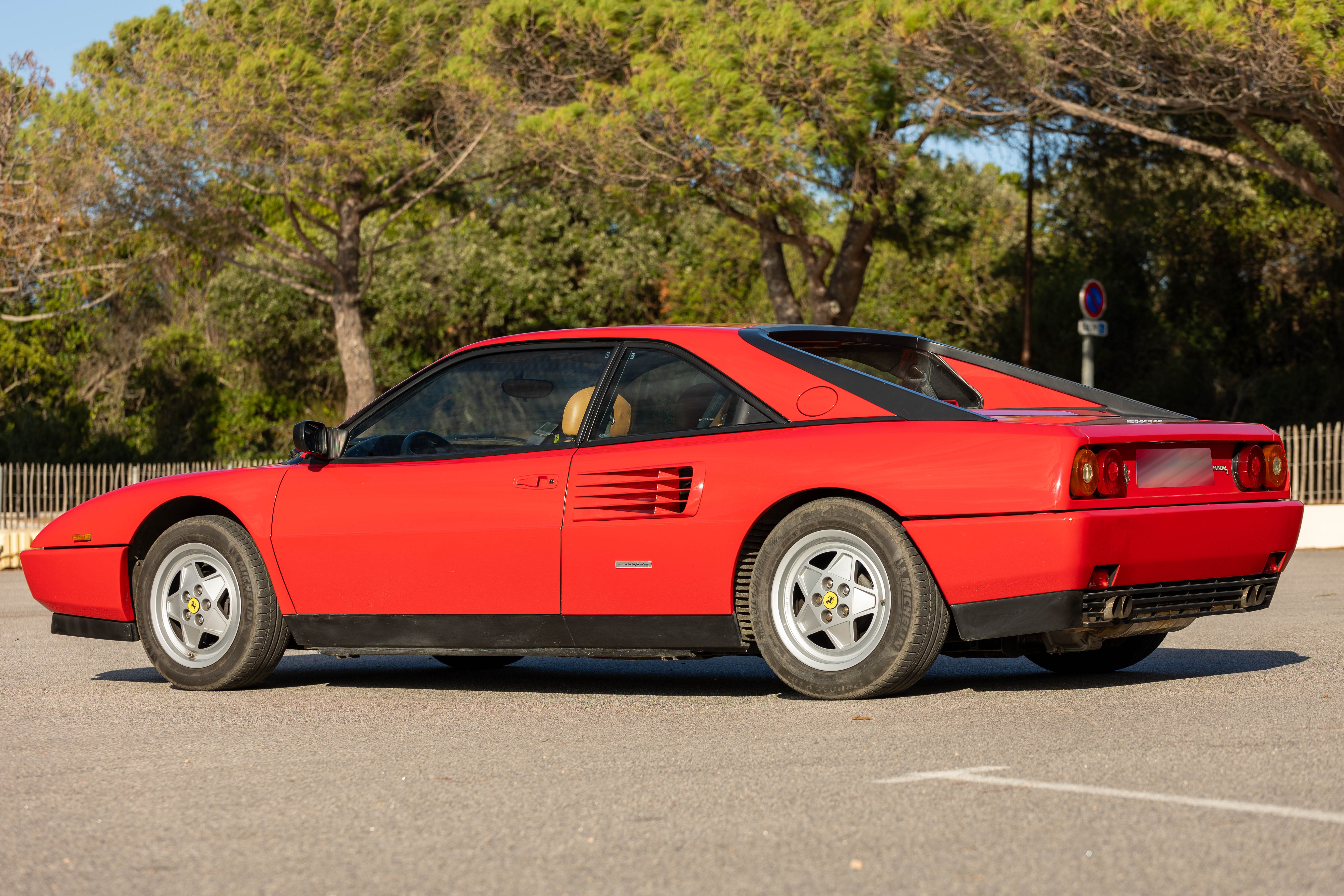 FERRARI Mondial   1989 used exterior (2)