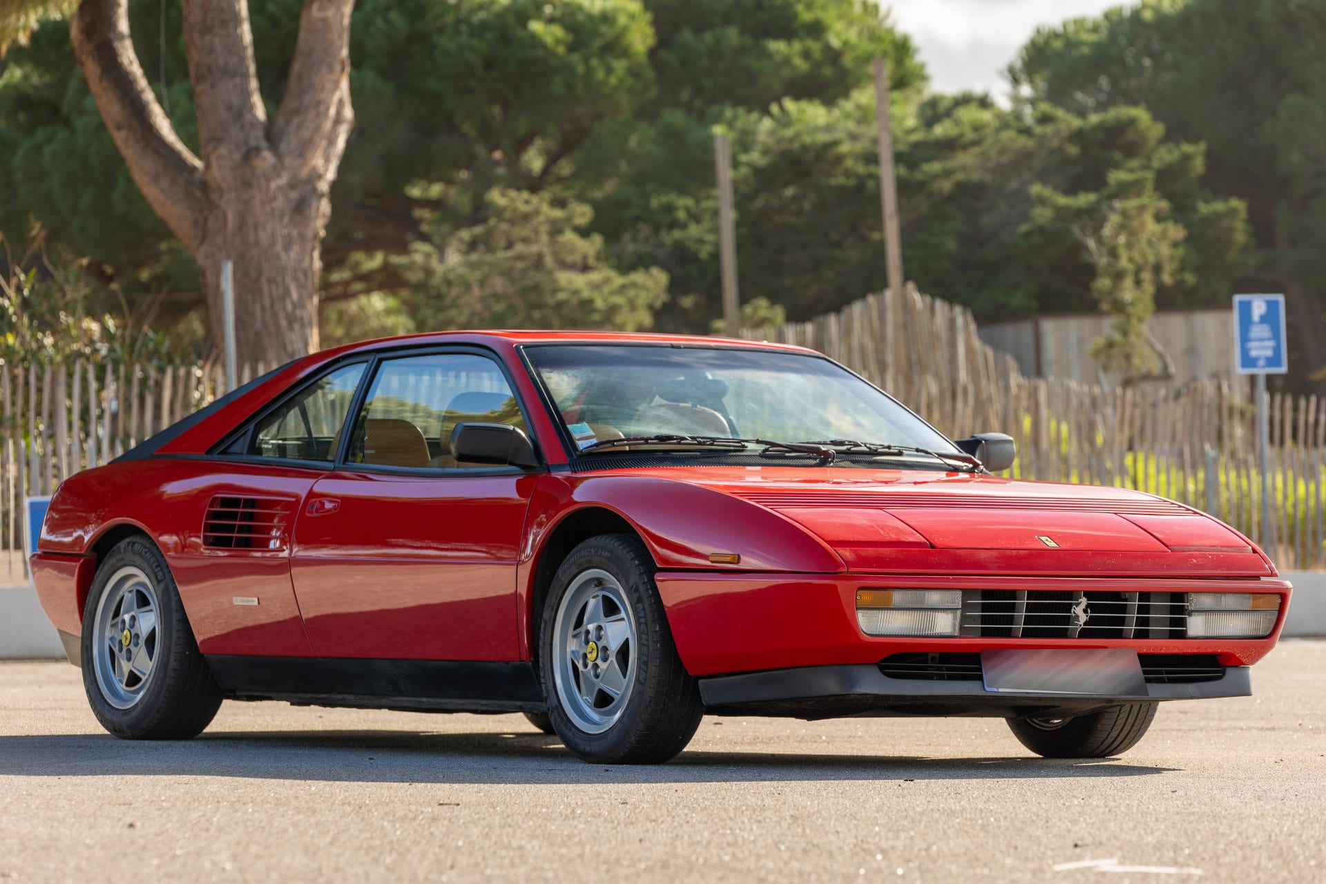 Ferrari Mondial  