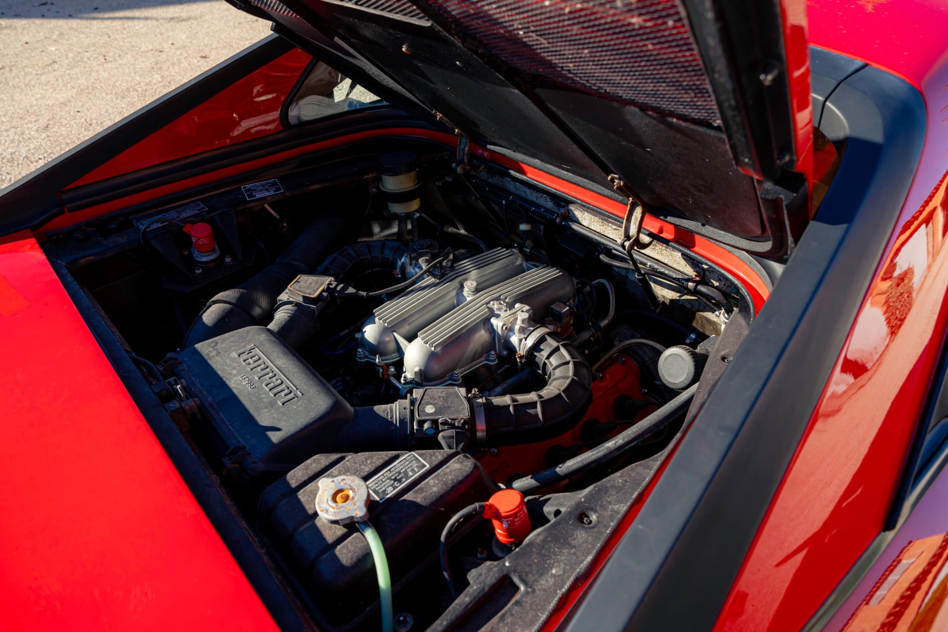 FERRARI Mondial t 3.4 1989