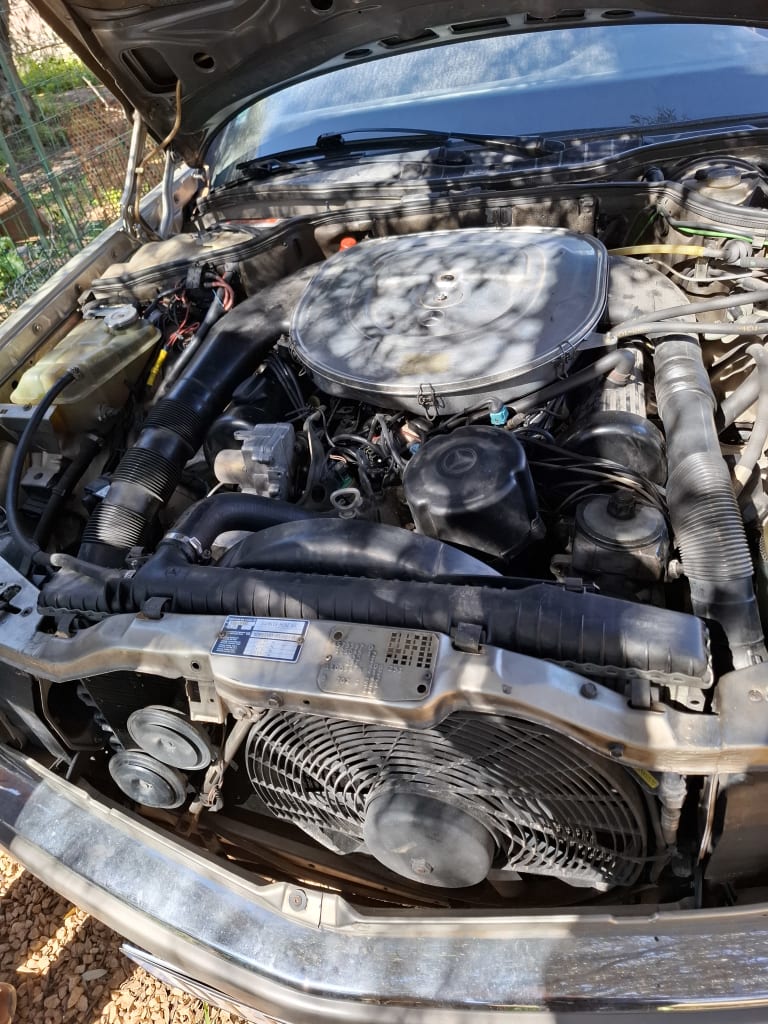 MERCEDES-BENZ 560 sec c126.2 1986