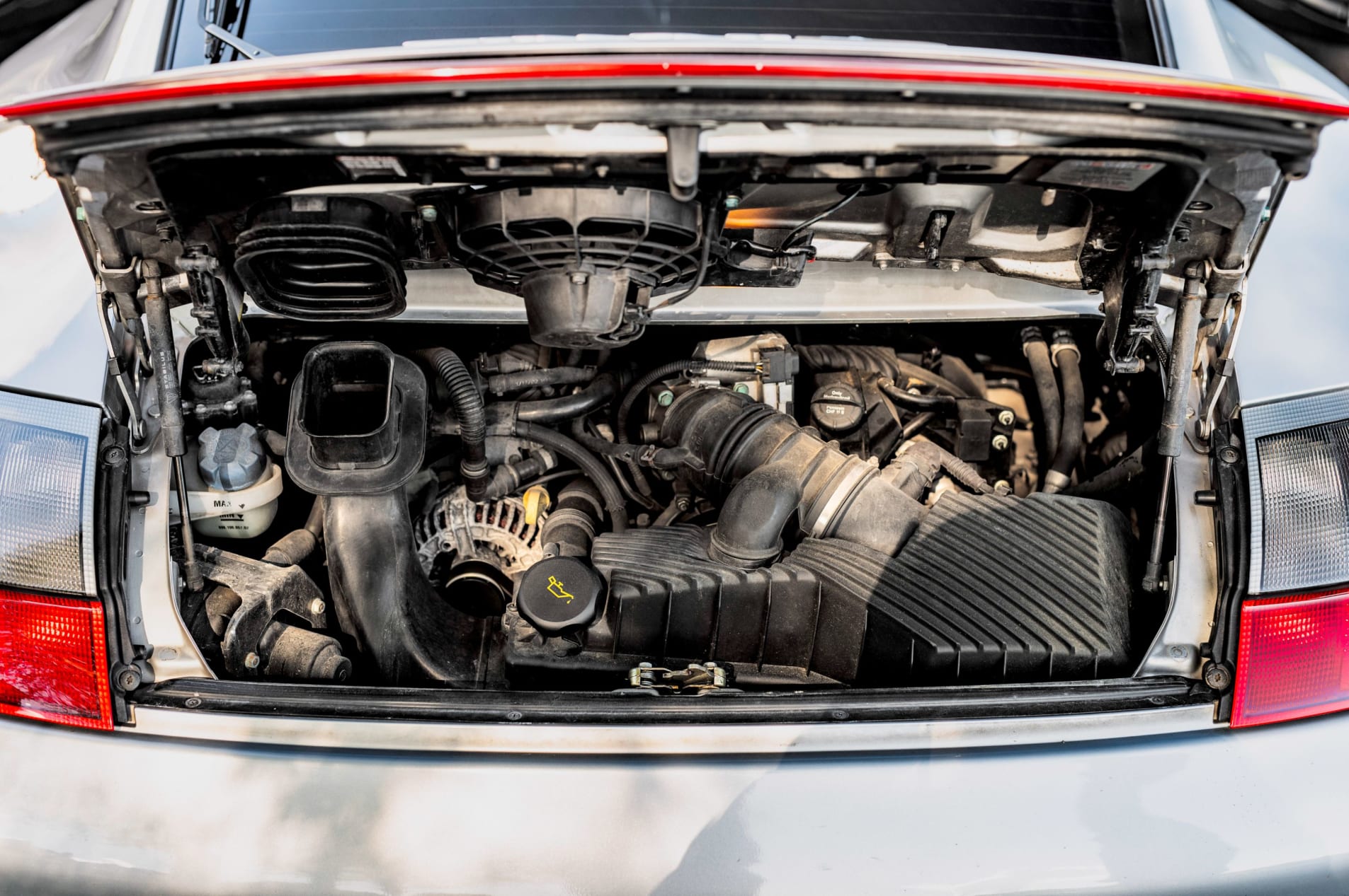 PORSCHE 911 996 Carrera 4S 2002
