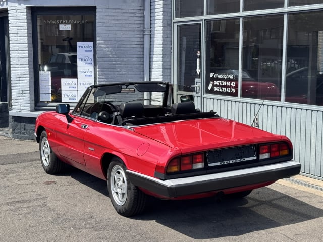 ALFA ROMEO 2000 Veloce Spider 1988 occasion