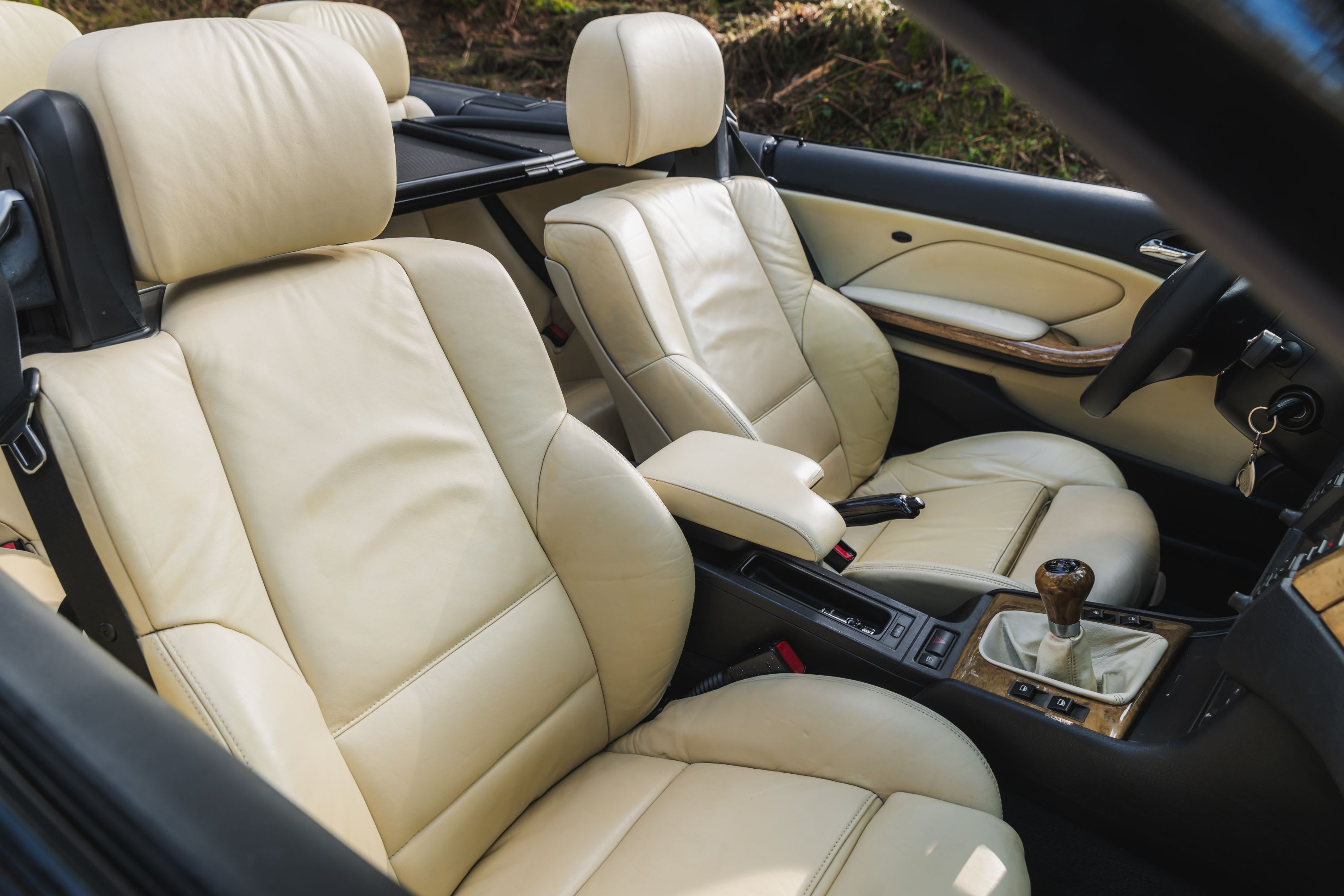 BMW Série 3 E46 Cabriolet 2004 occasion intérieur (1)