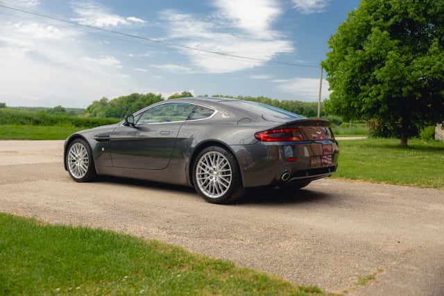 ASTON MARTIN Vantage V8 4.7 Bvm 2009 used