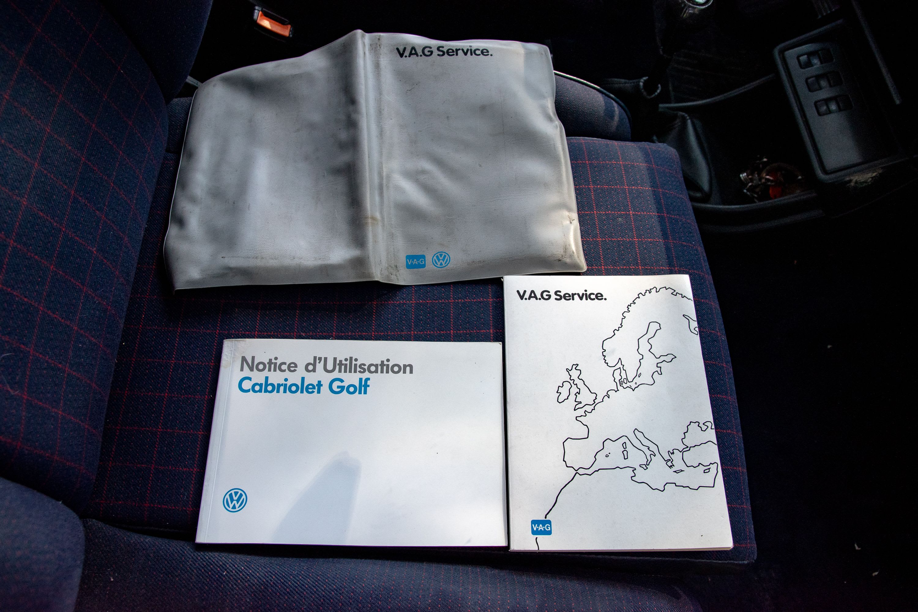 VOLKSWAGEN Golf  I Cabriolet Karmann 1990 occasion détails (1)