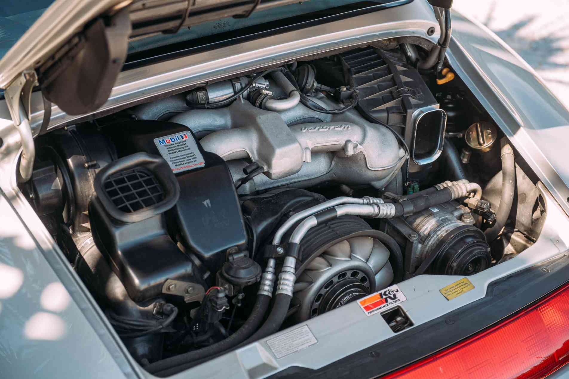 PORSCHE 911 993 Carrera S X51 coupé hatchback 1997