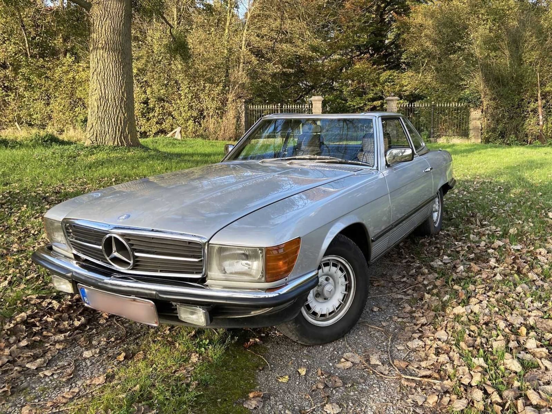 MERCEDES-BENZ 280 sl r107 1983