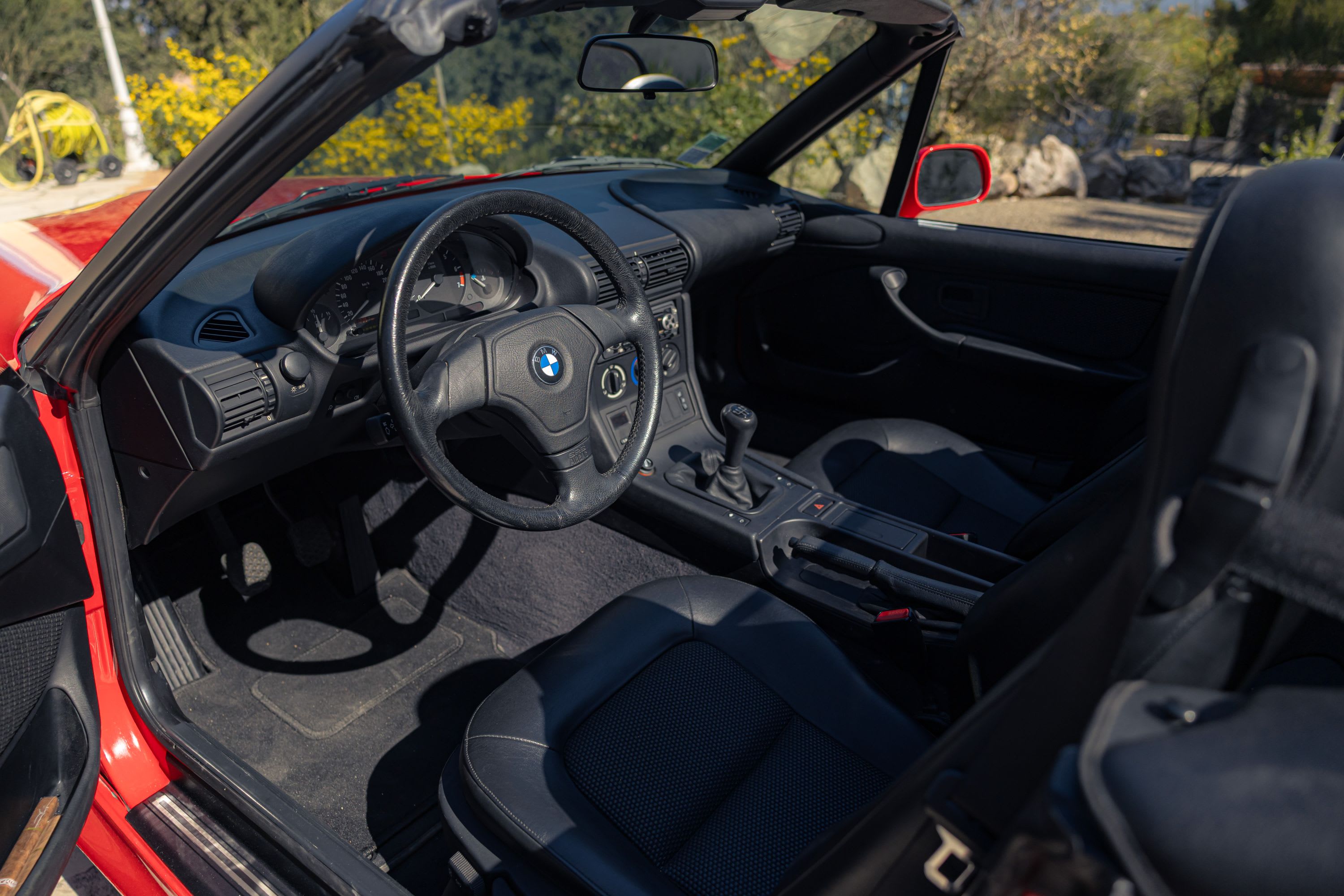 BMW Z3 1.9 1996 occasion intérieur (1)