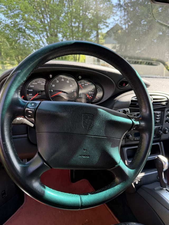 Porsche 911 996.1 Carrera 4