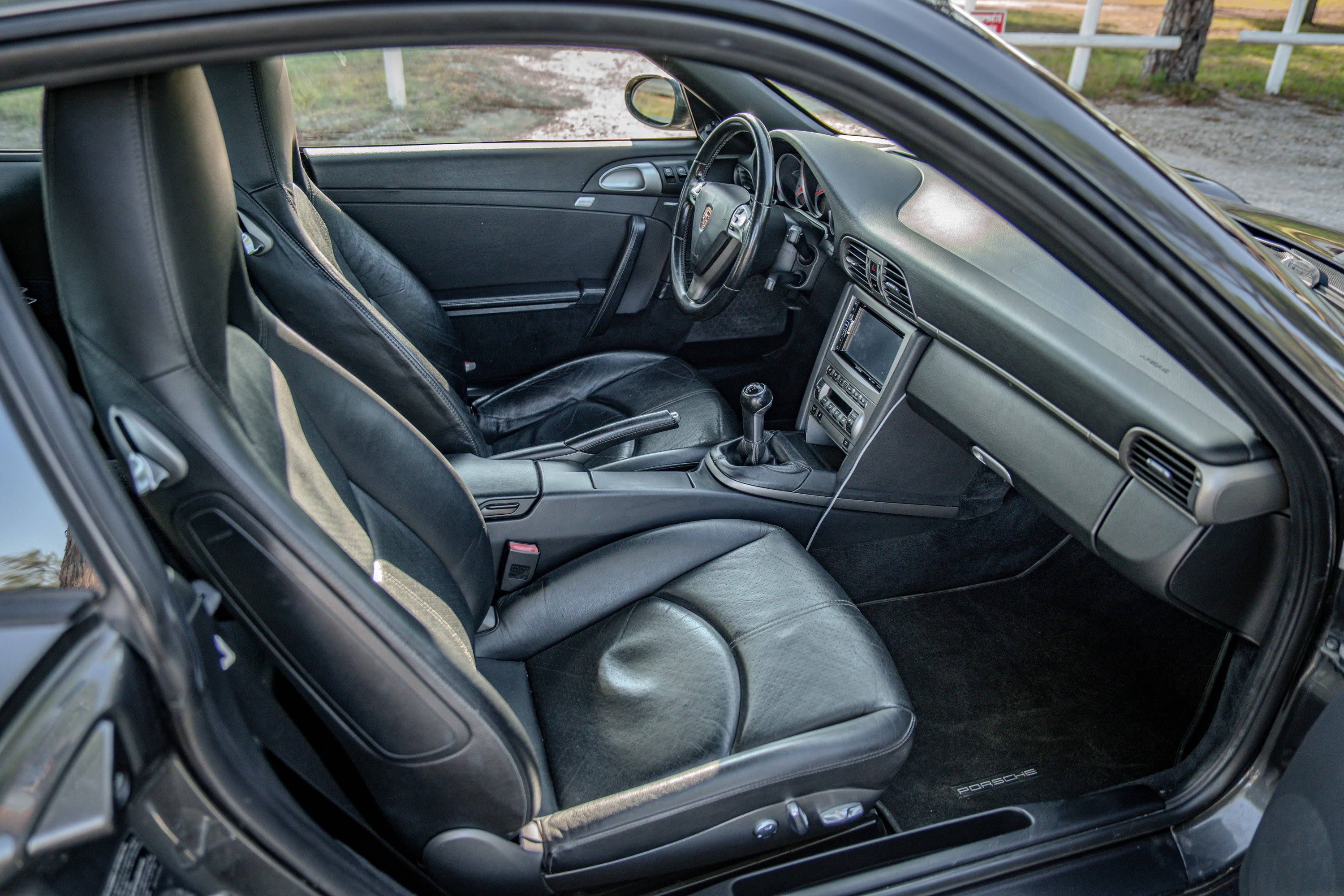 PORSCHE 911 997 Carrera 2005 used interior (1)