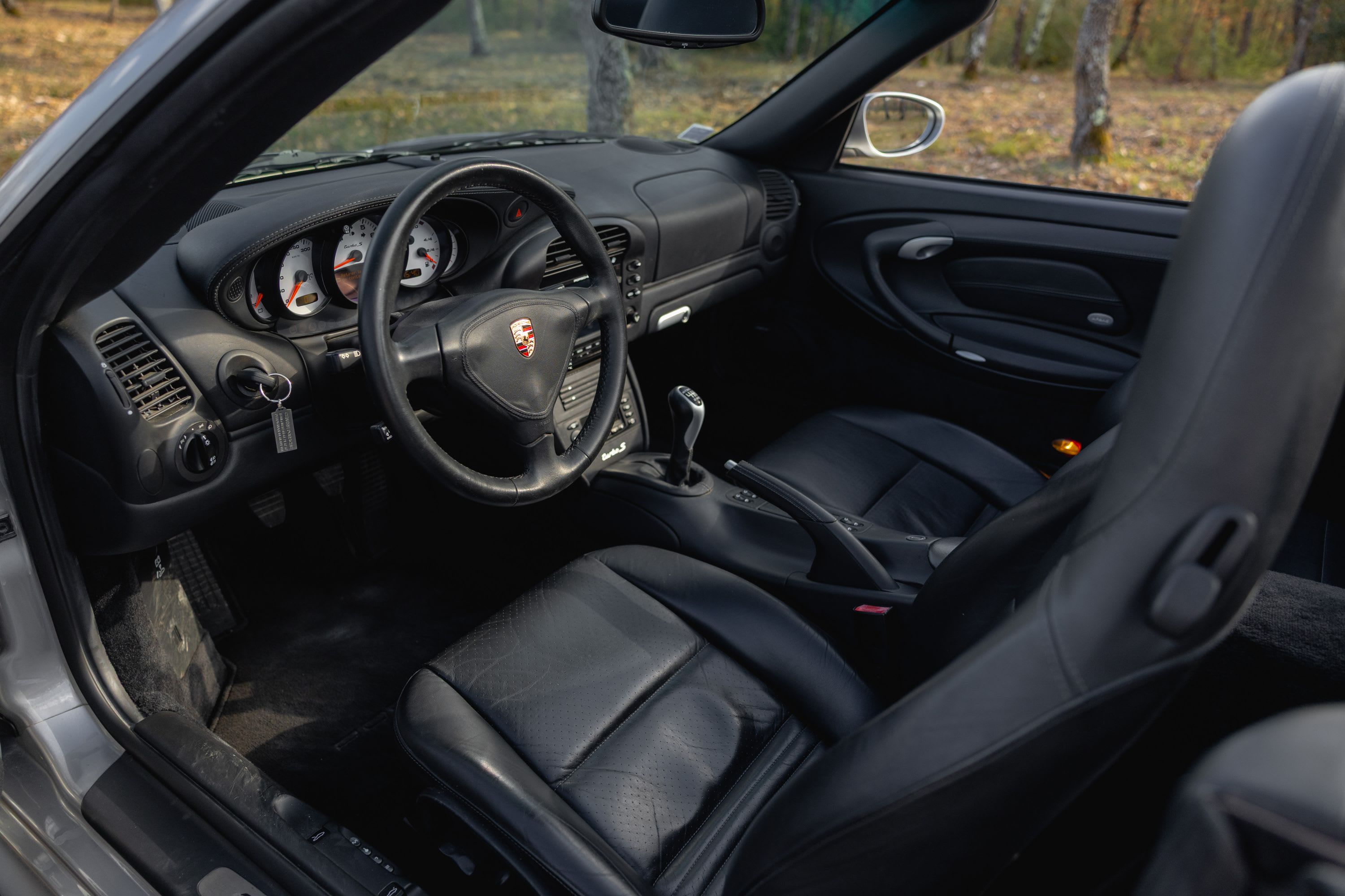 PORSCHE 911 996.2 Turbo S 2005 used interior (1)