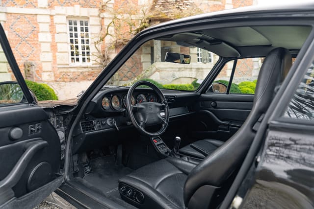 Porsche 911 993 Carrera 4