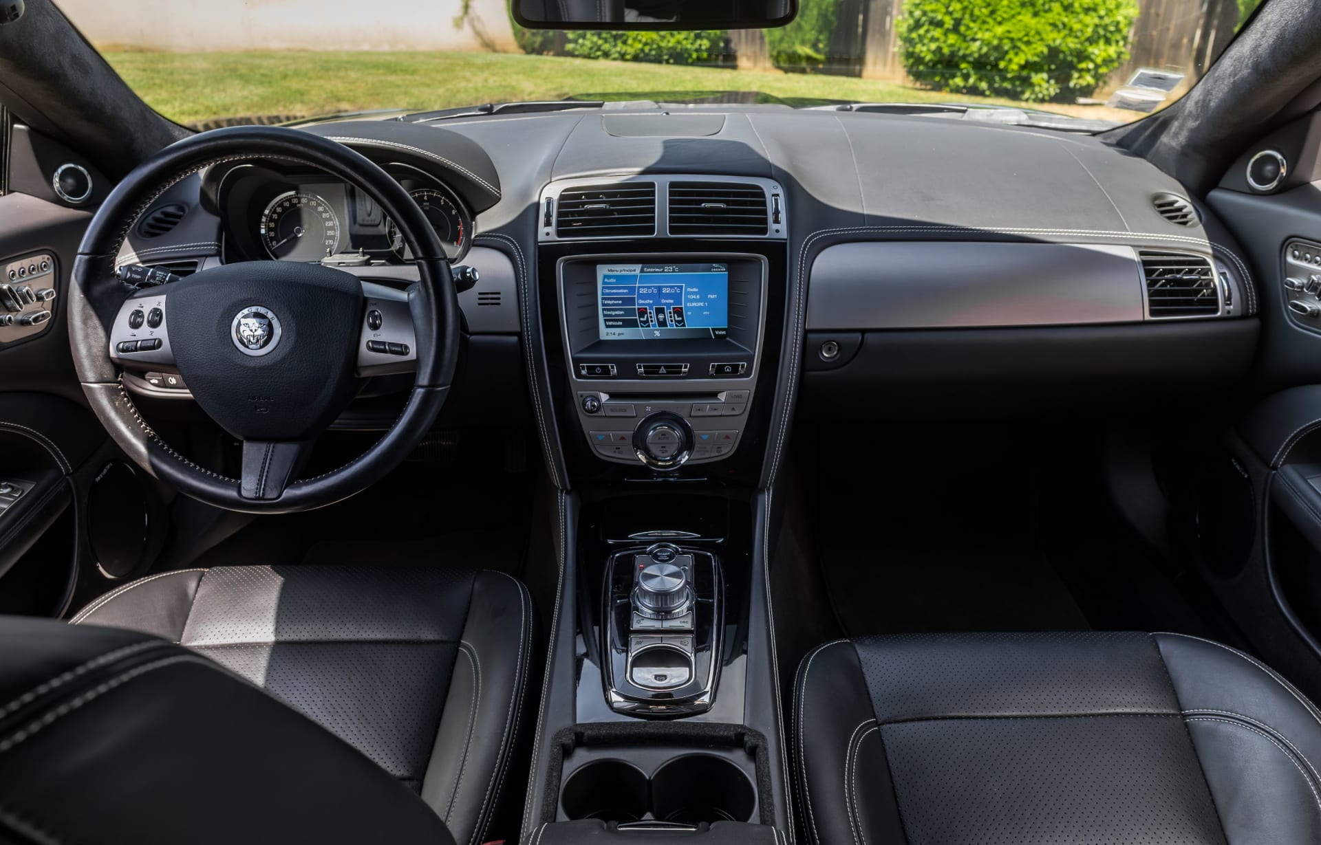 Jaguar Xk X150 Portfolio 
