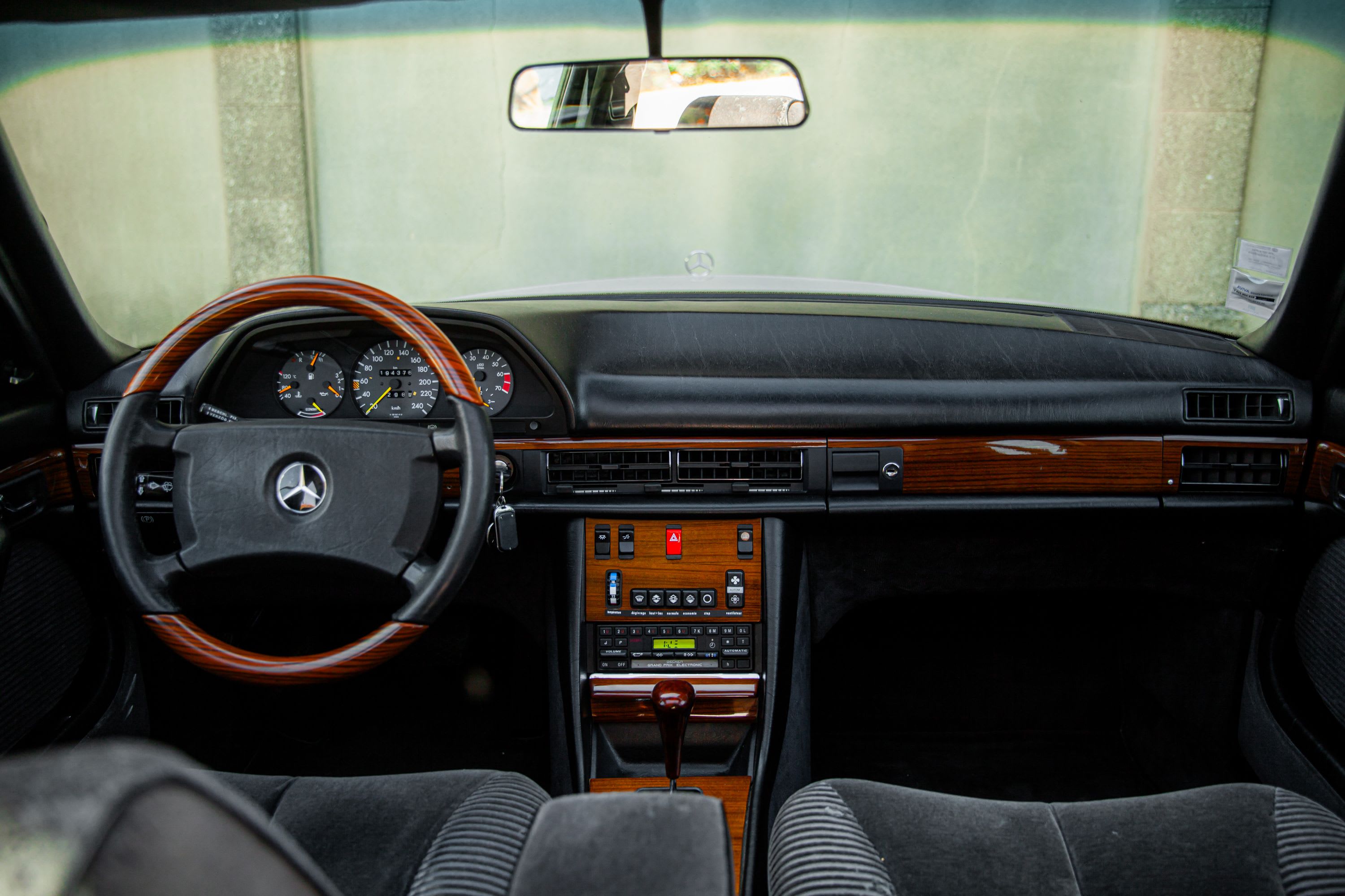 MERCEDES BENZ Classe S 500 Sel W126 1983 occasion intérieur (1)