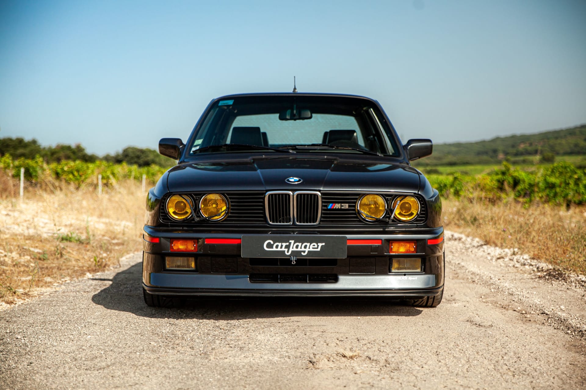 BMW M3 E30 1990 used video (1)