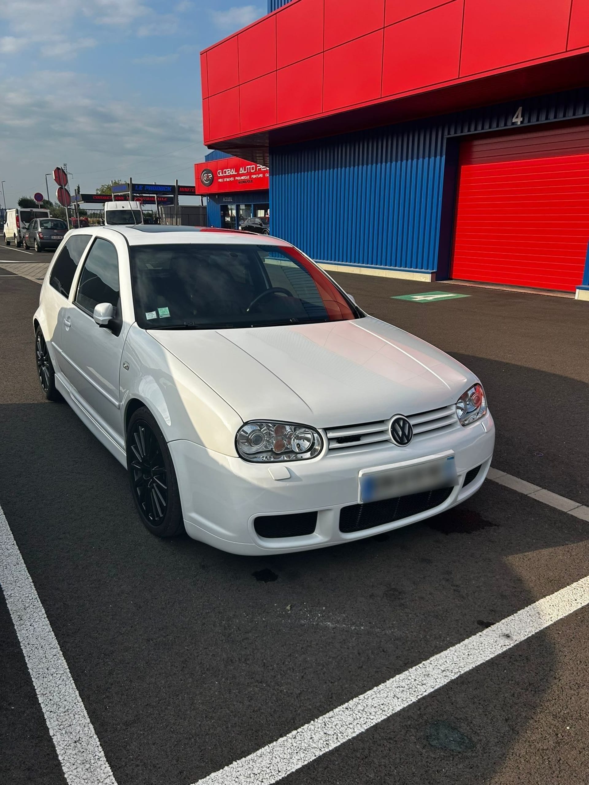 Volkswagen Golf Iv R32