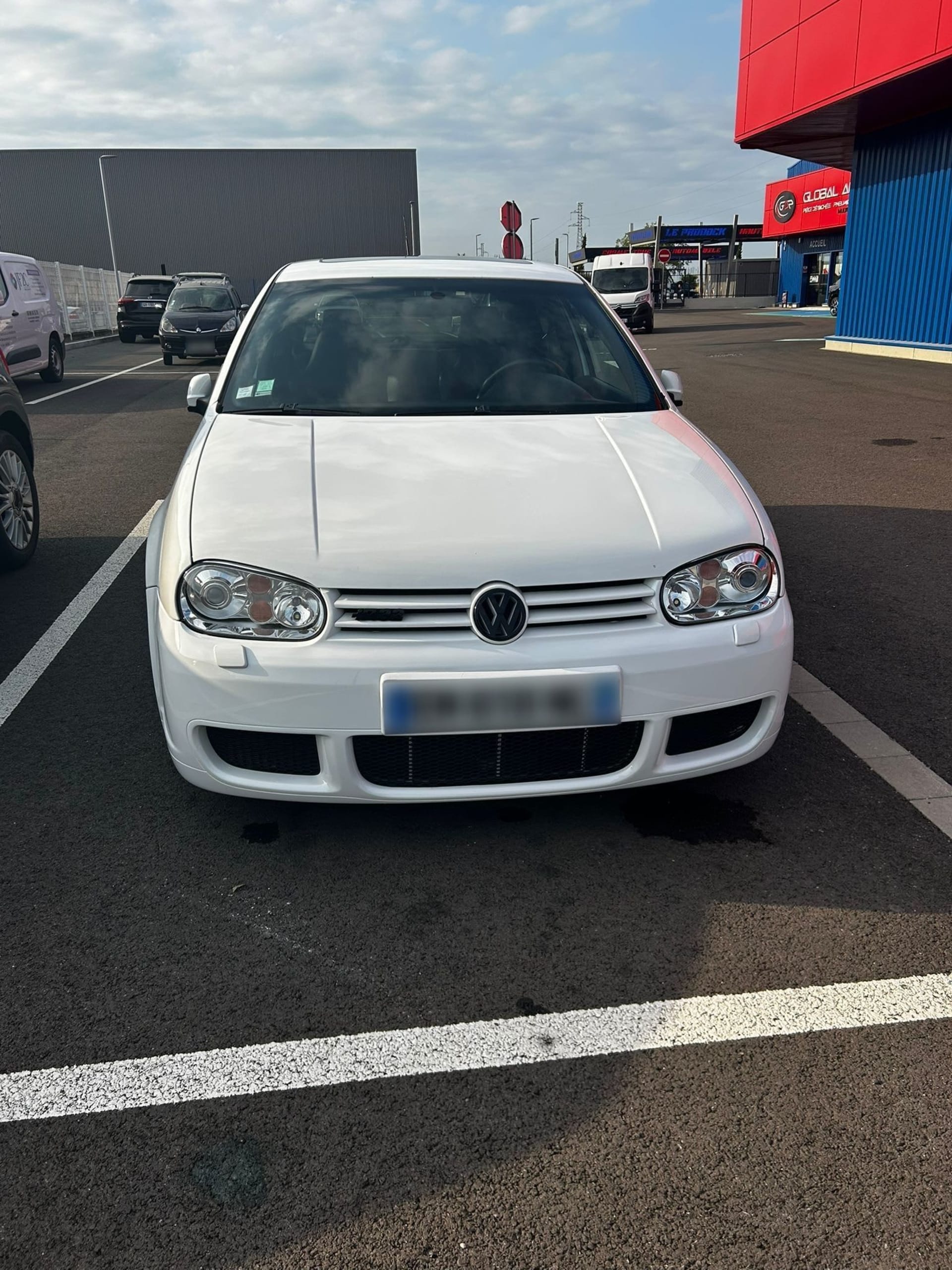 Volkswagen Golf Iv R32