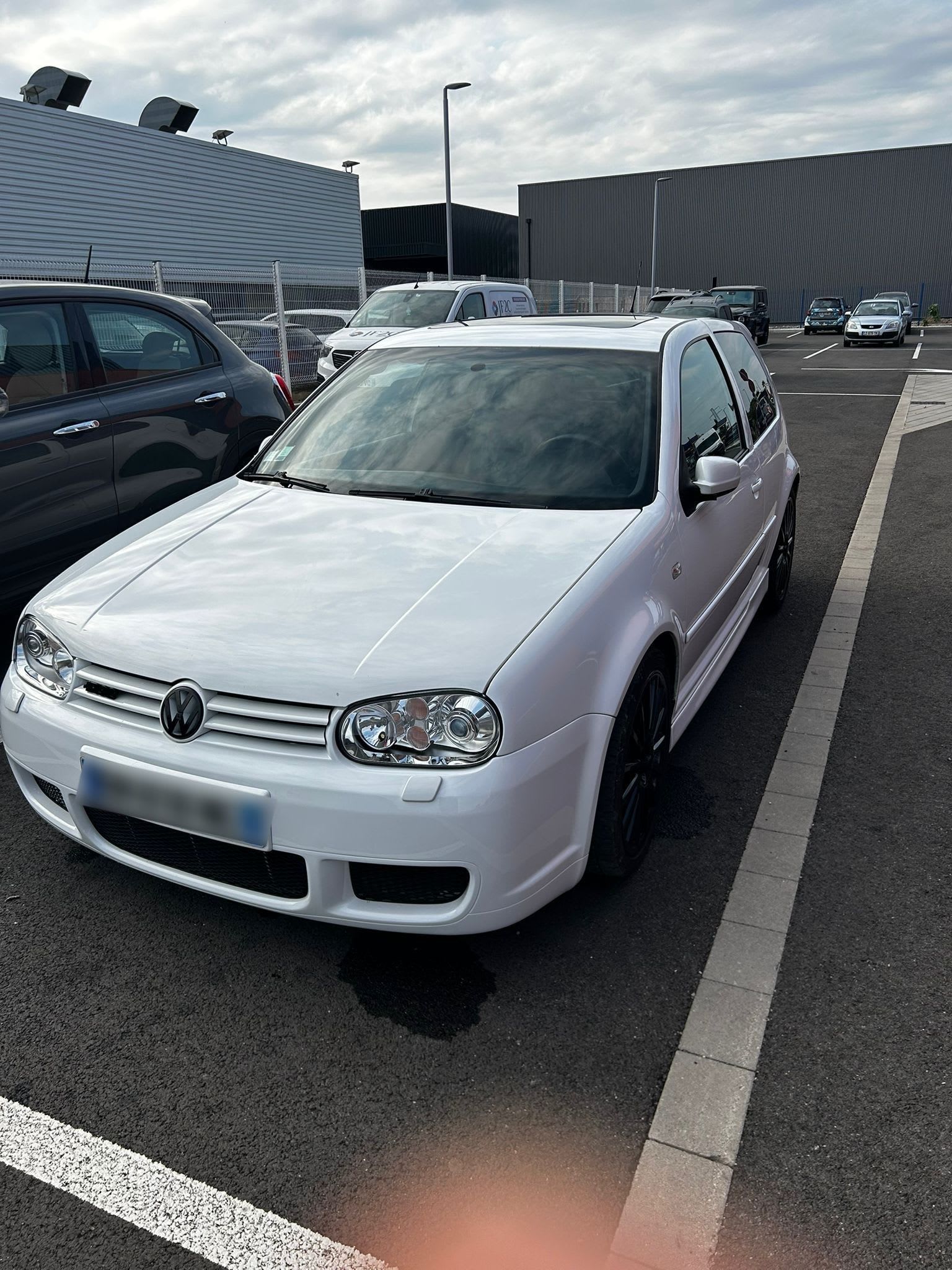 Volkswagen Golf Iv R32