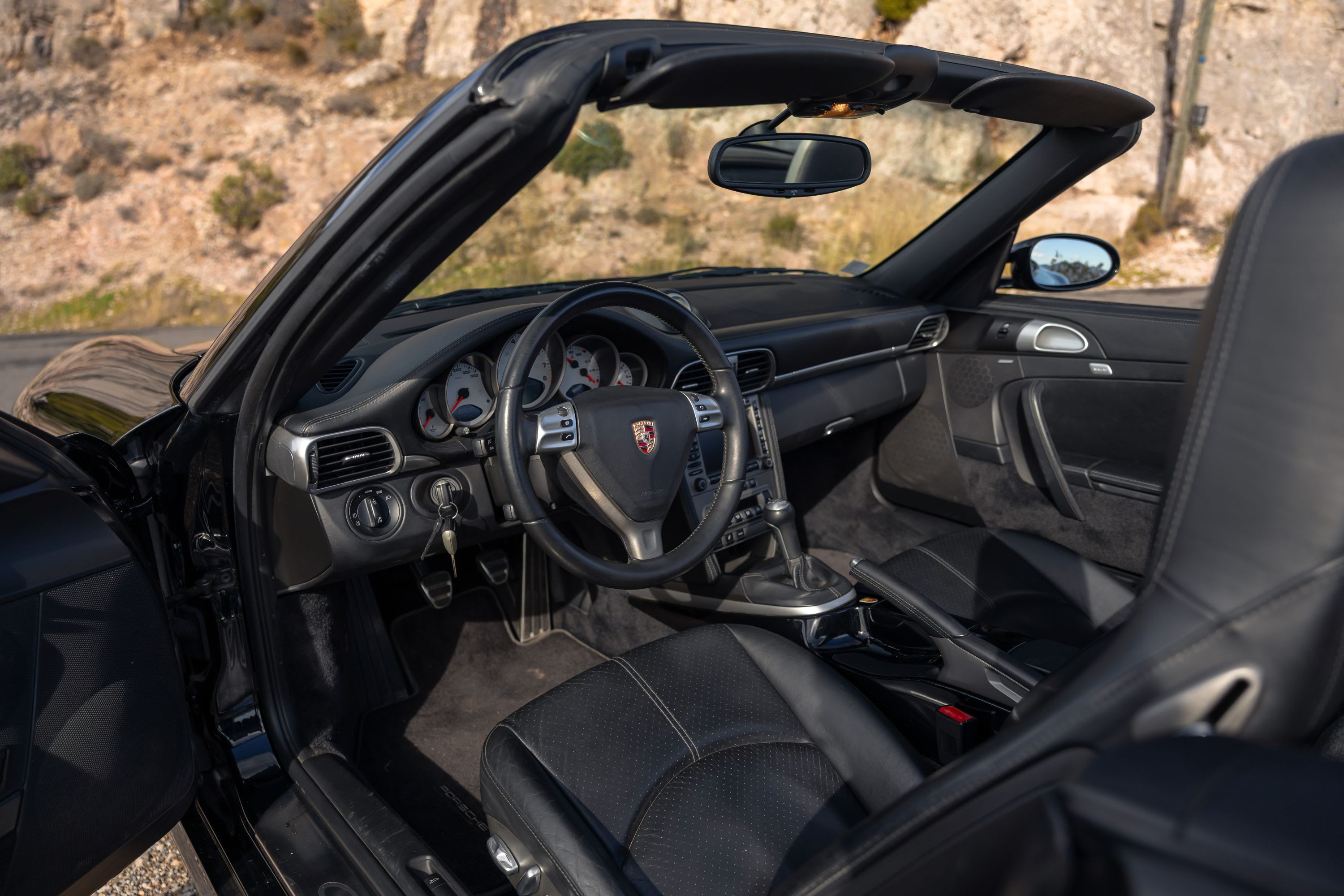 PORSCHE 911 997.1 Carrera 4s 2007 used interior (1)