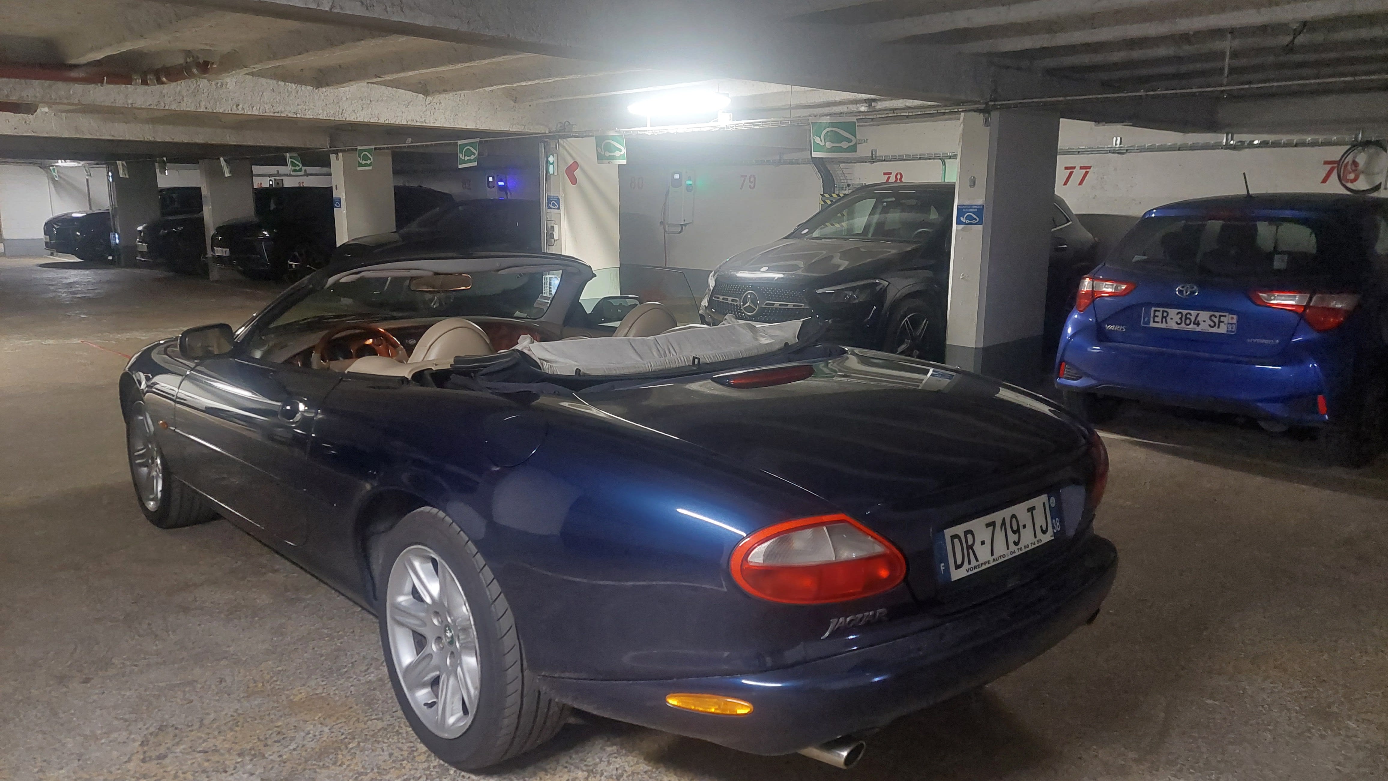 JAGUAR Xk8 4.0 1998 used exterior (2)