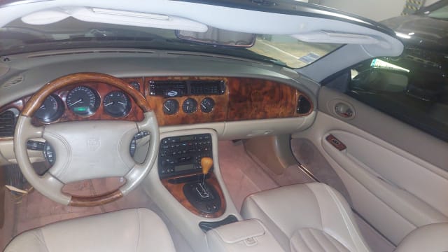 Jaguar Xk8 X100