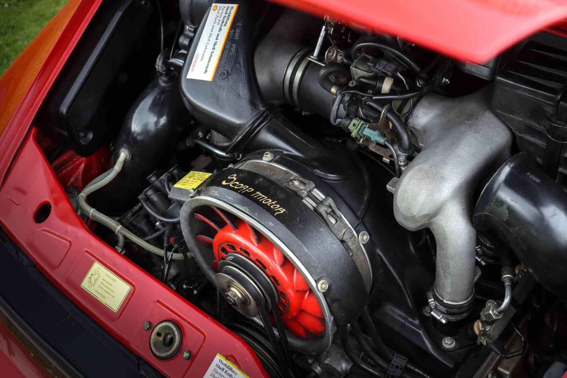 PORSCHE 964 Carrera 2 1990