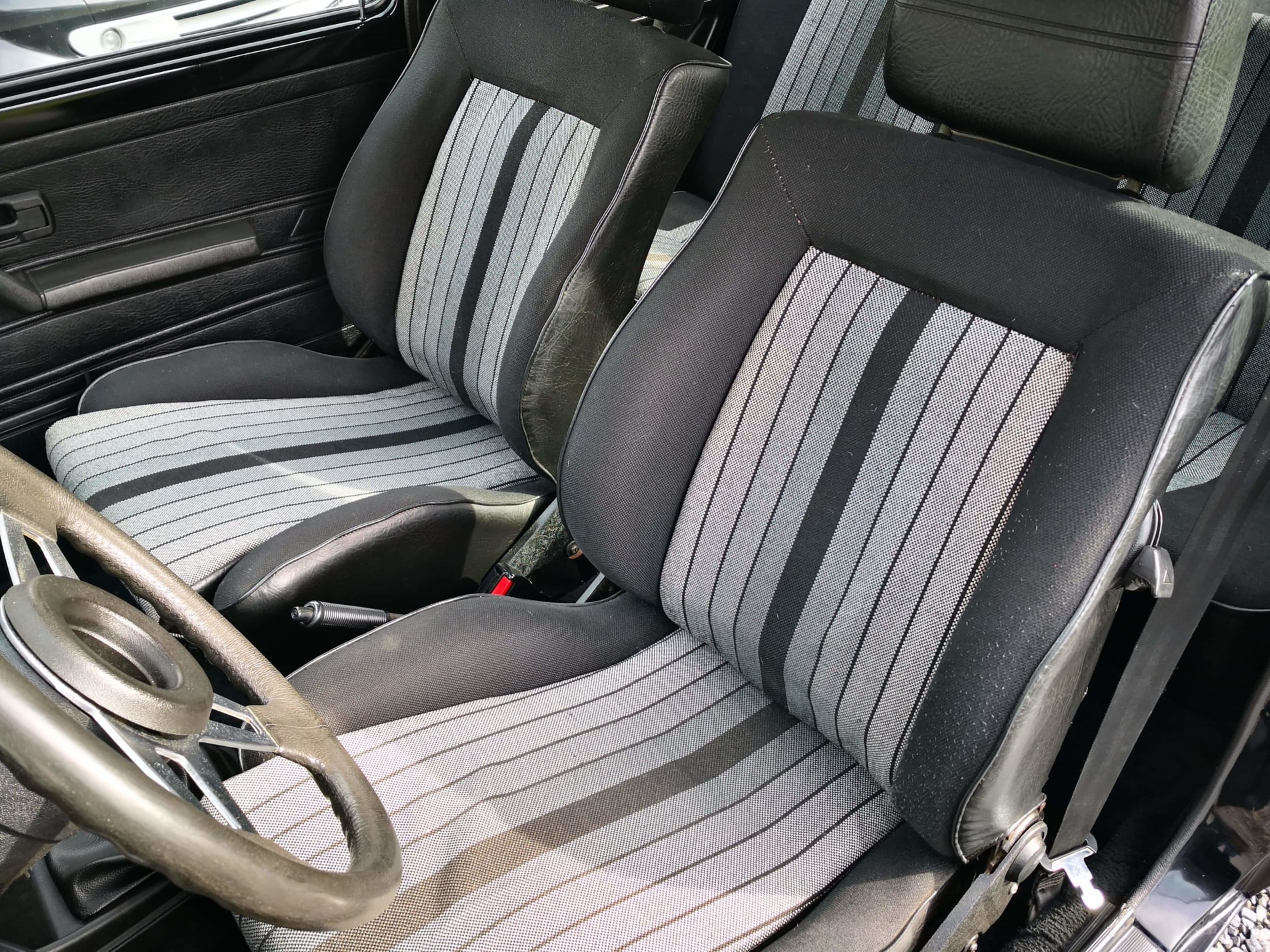 VOLKSWAGEN Golf i gti 1983