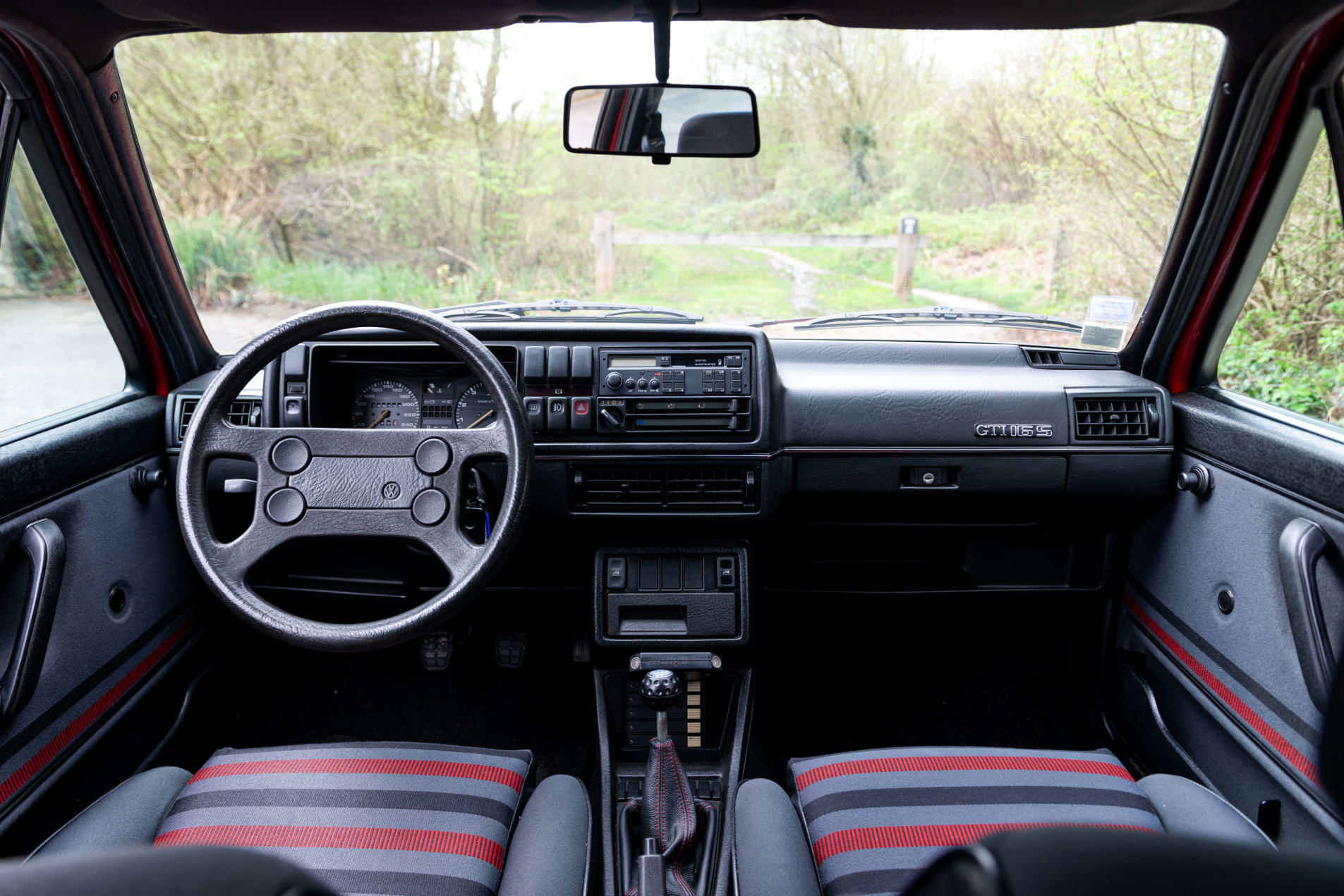 VOLKSWAGEN Golf 2 GTI 16S 1986