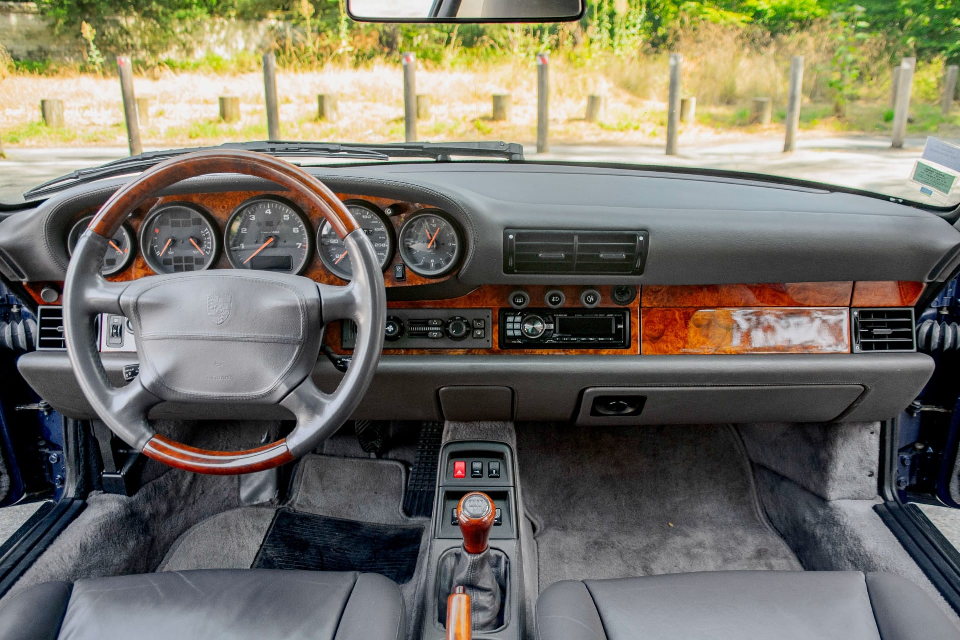 Porsche 911 993 Carrera 4