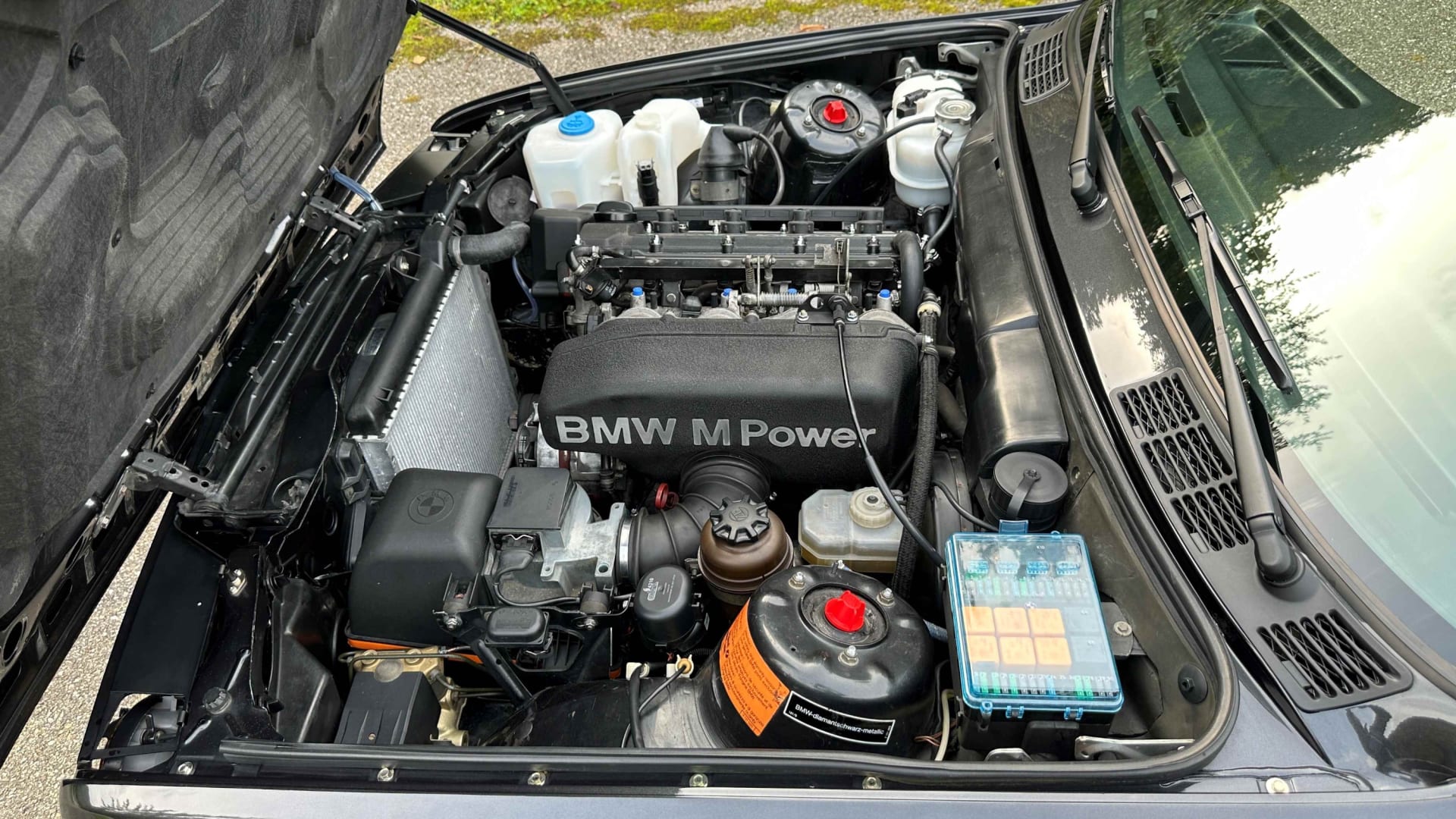 BMW M3 E30 1986 occasion mécanique (1)