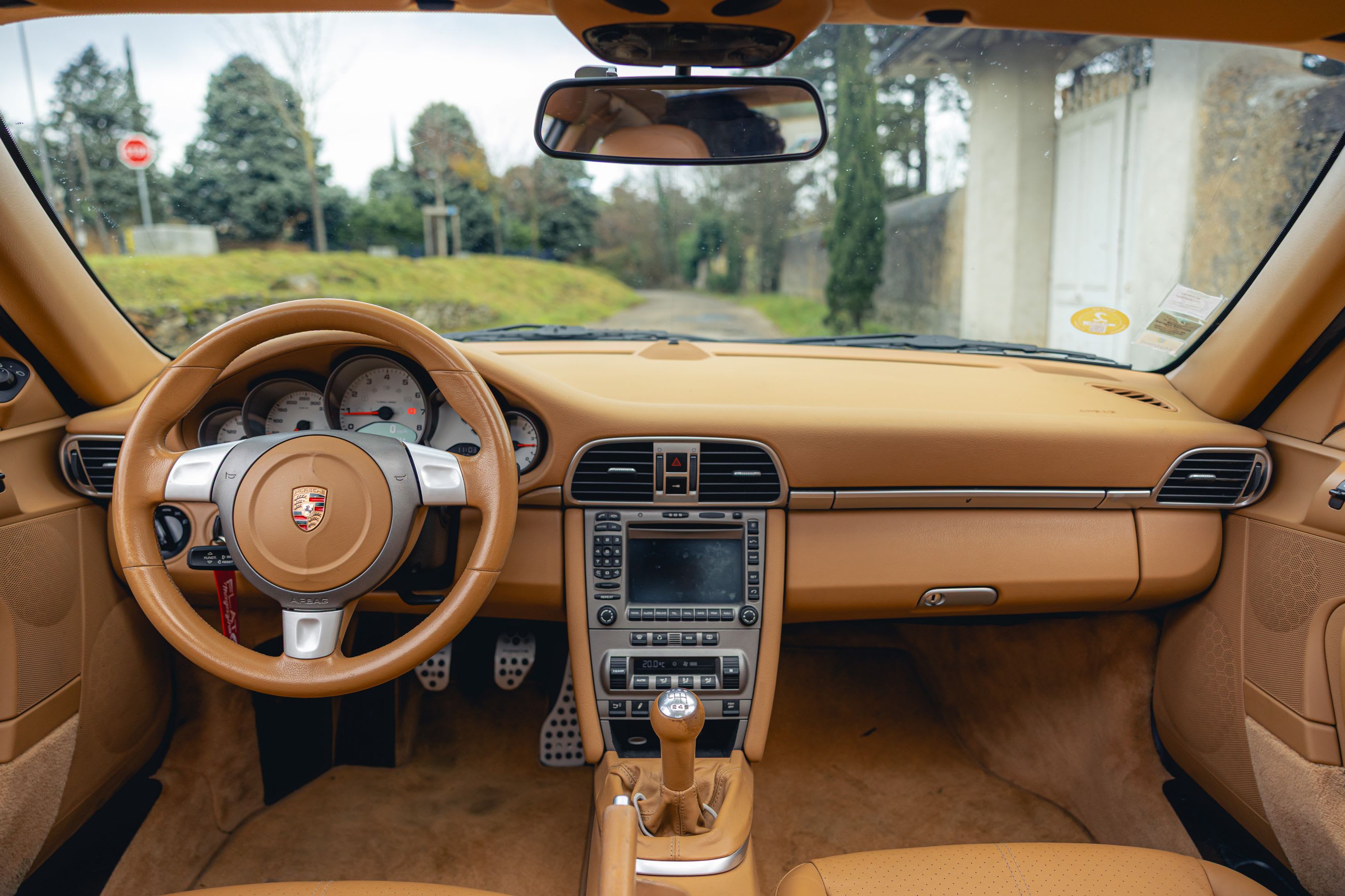 PORSCHE 911 997.1 Carrera S 2005 used interior (1)