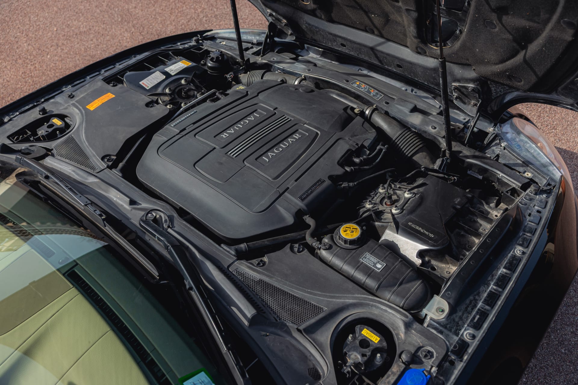 JAGUAR Xkr X150 5.0 510 Ch 2010 used mechanical (1)