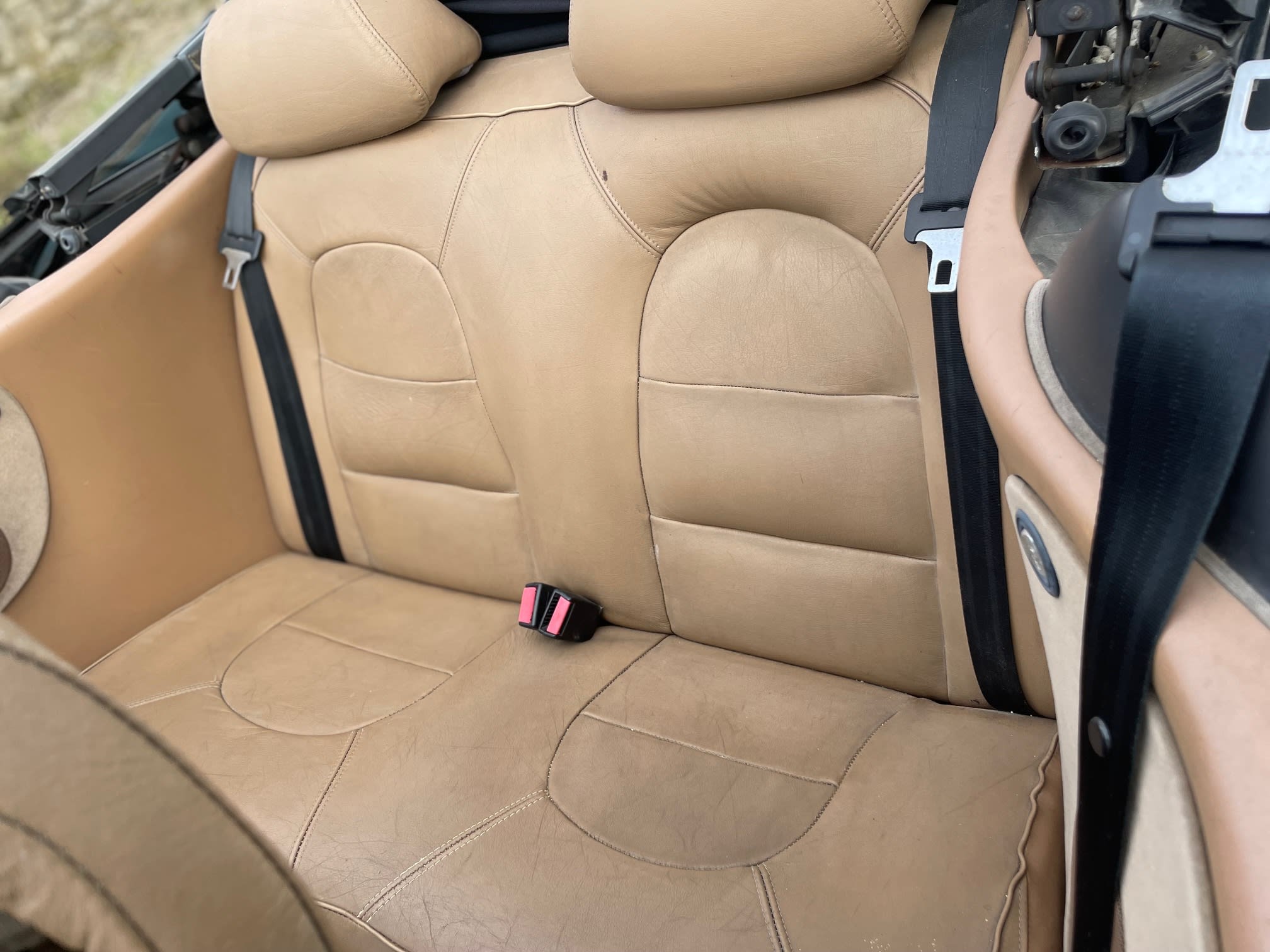 SAAB 900 Turbo 1991 used interior (1)