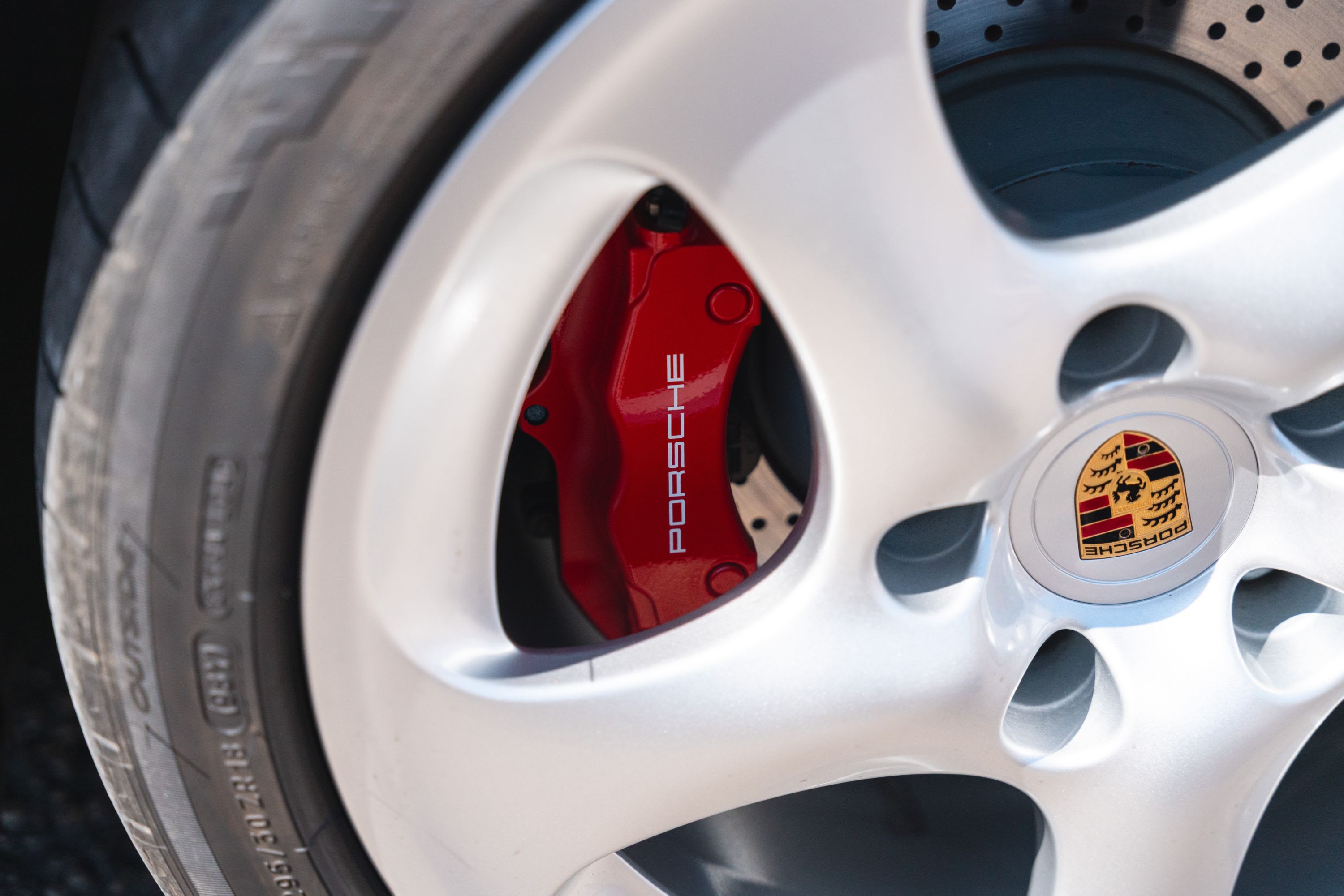 PORSCHE 911 996.2 3.6 Carrera 4s Cabriolet 2004 occasion détails (1)