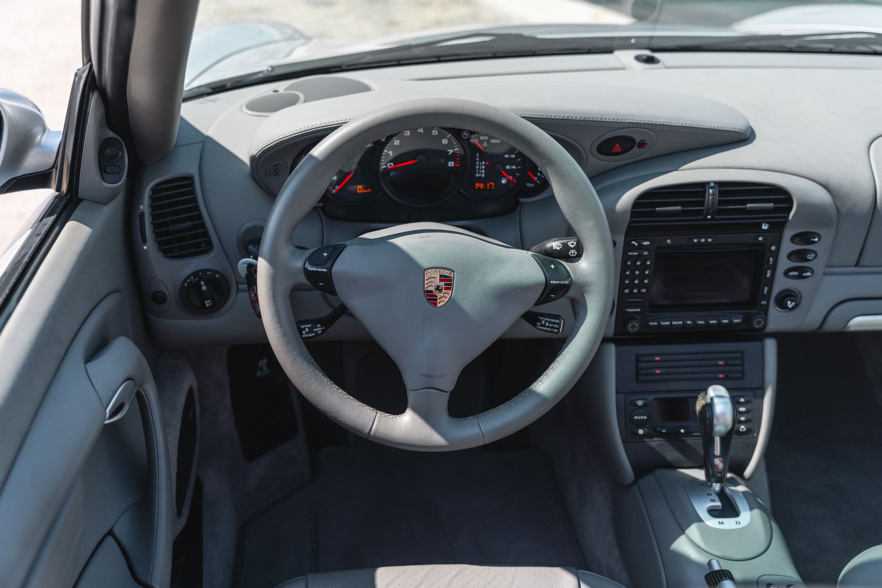 PORSCHE 911 996.2 3.6 Carrera 4s Cabriolet 2004 occasion intérieur (1)